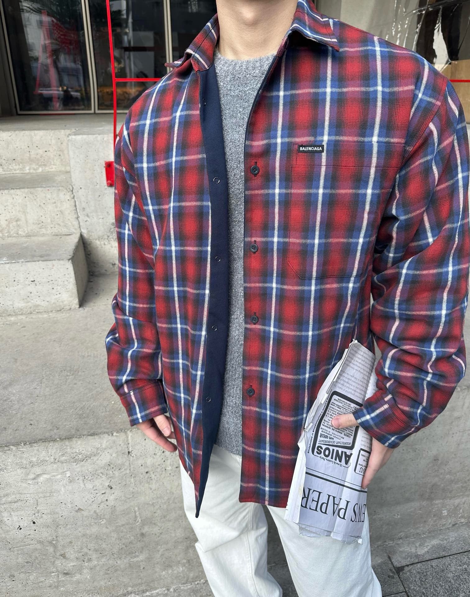 발렌시아가 셔츠