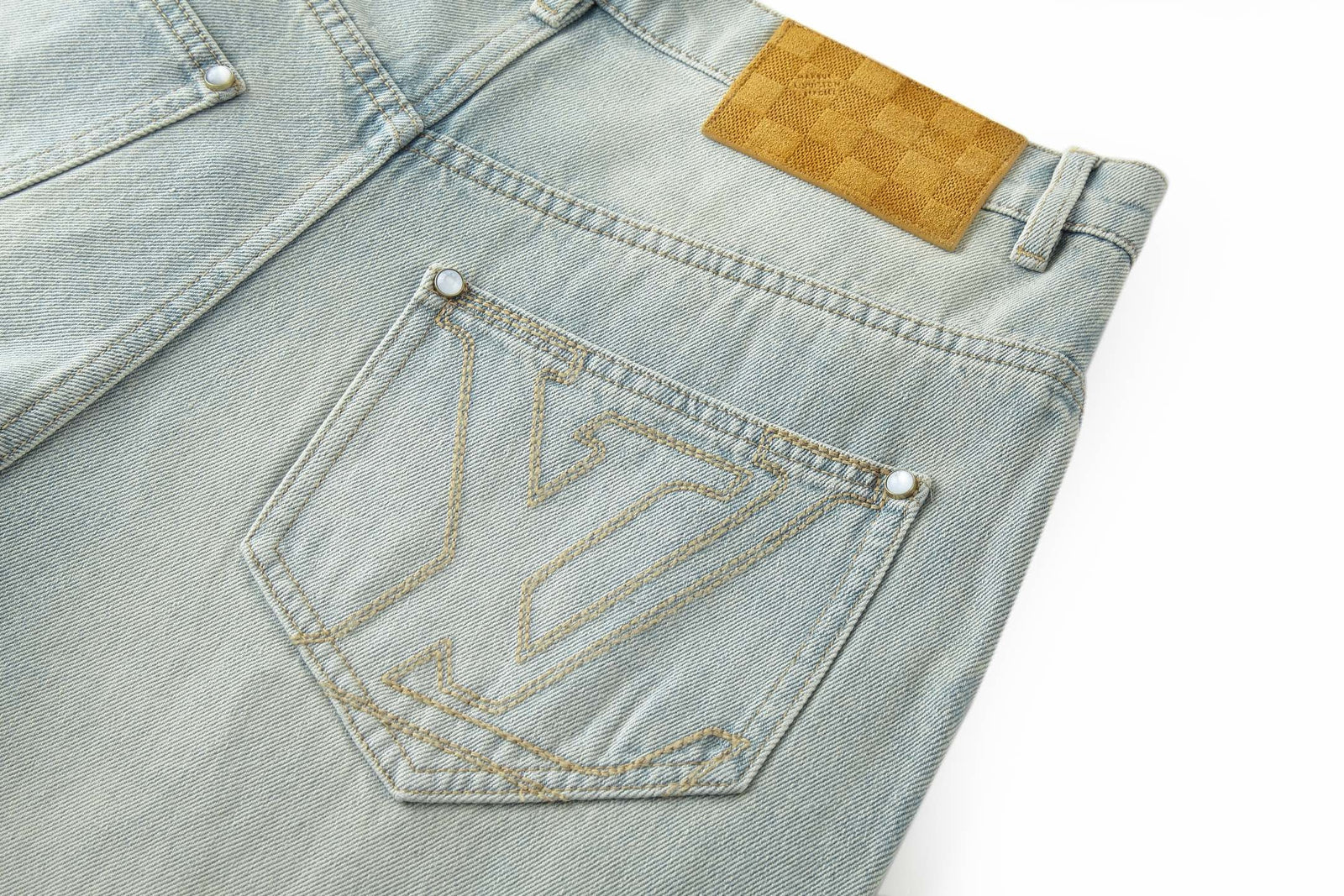 루이비통 와이드 레그 핏 데님 청바지