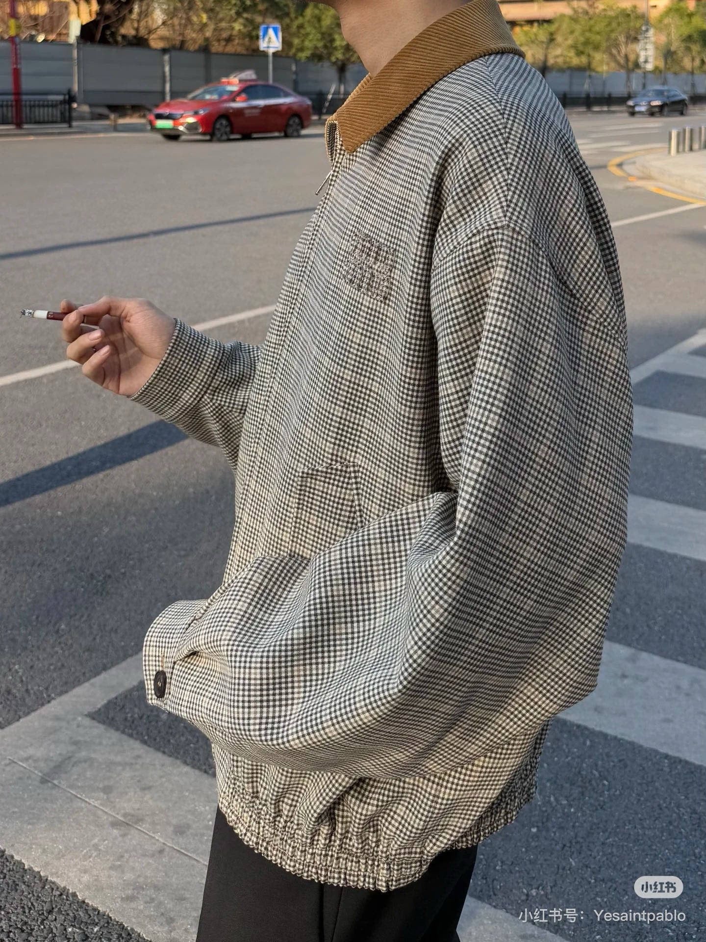 미우미우 2025 코르덴 카라 체크 로고와펜 자켓