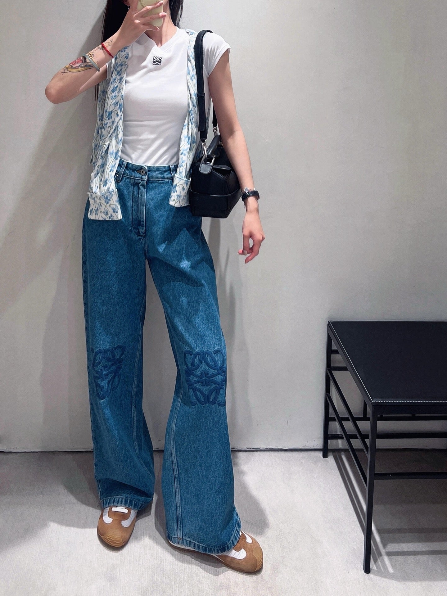 로에베 아나그램 배기 진2