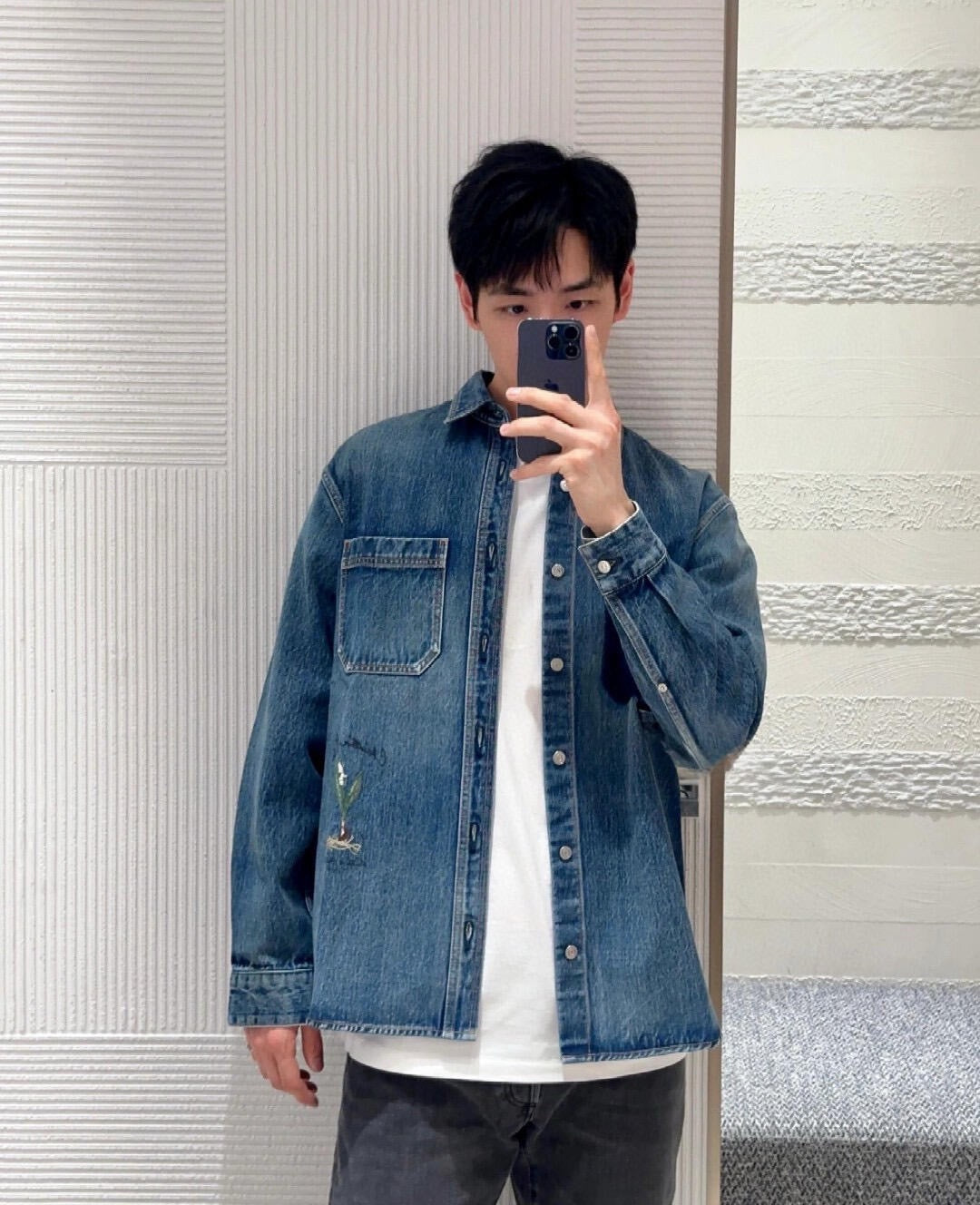 디올 클래식 핏 자수 셔츠