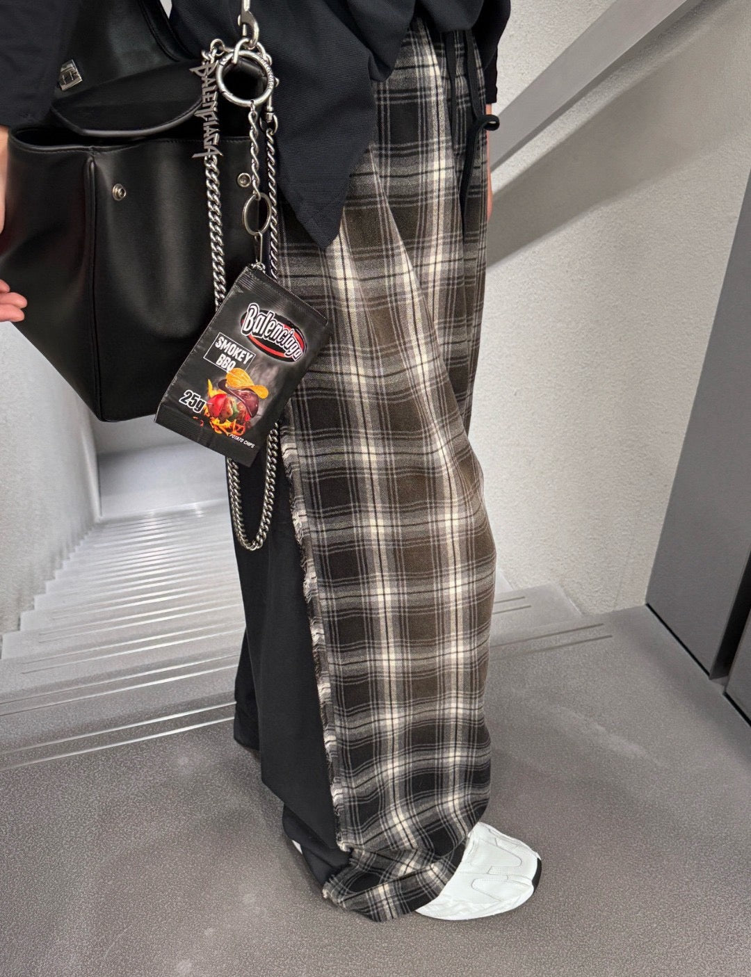 발렌시아가 패치워크 체크 팬츠