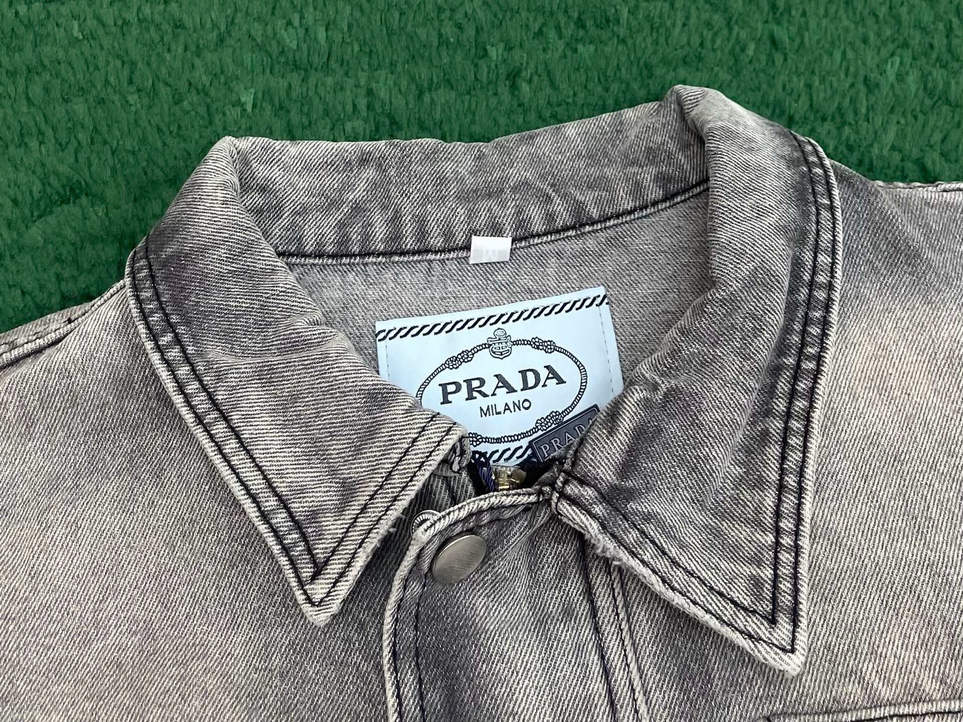프라다 데님 블루종 자켓 그레이