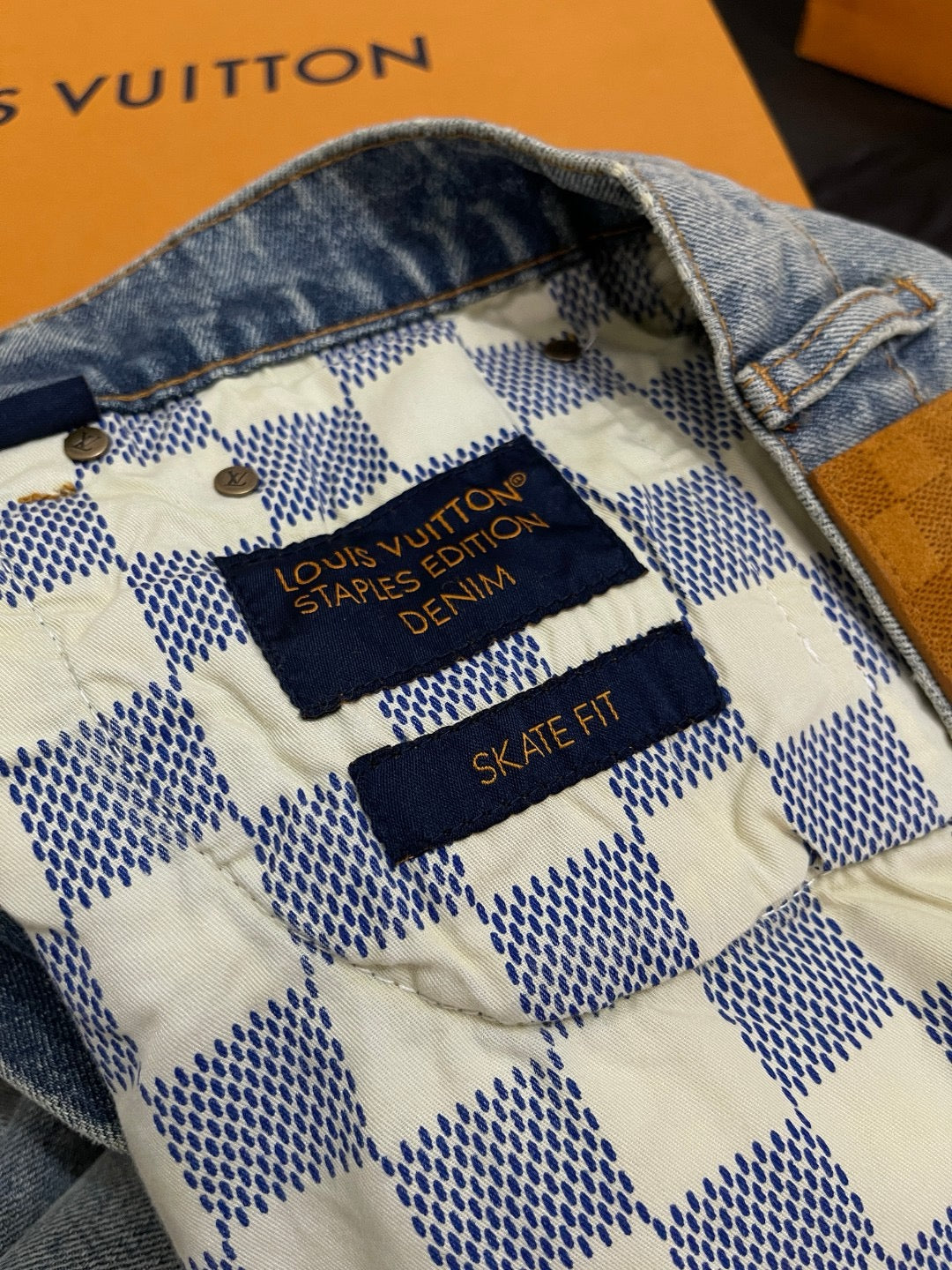 루이비통 스케이트 핏 데님 팬츠