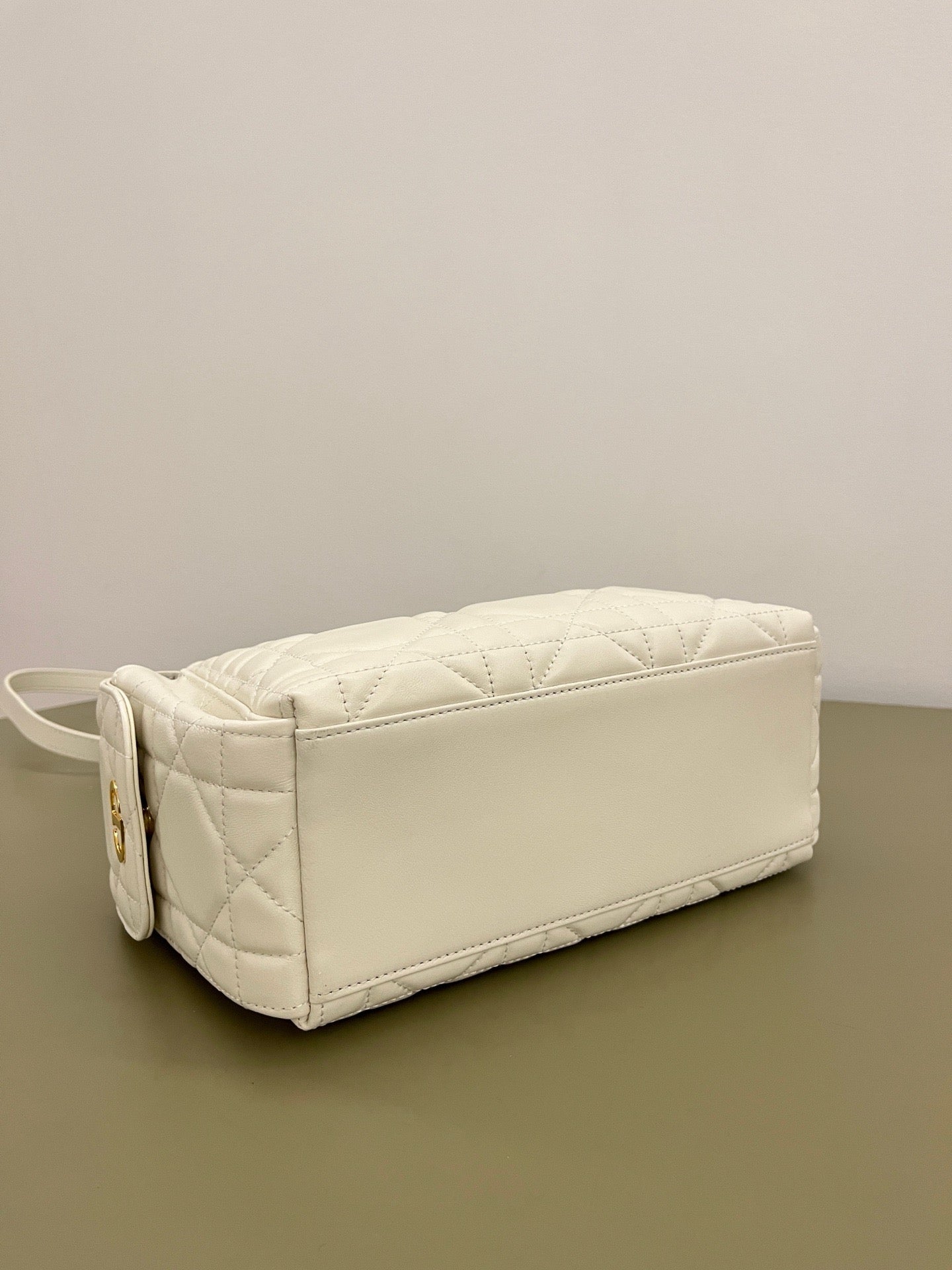 디올 D-Dream 미디엄 백