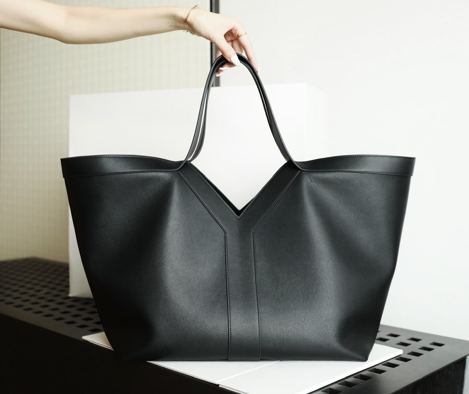 생로랑 Y 토트백