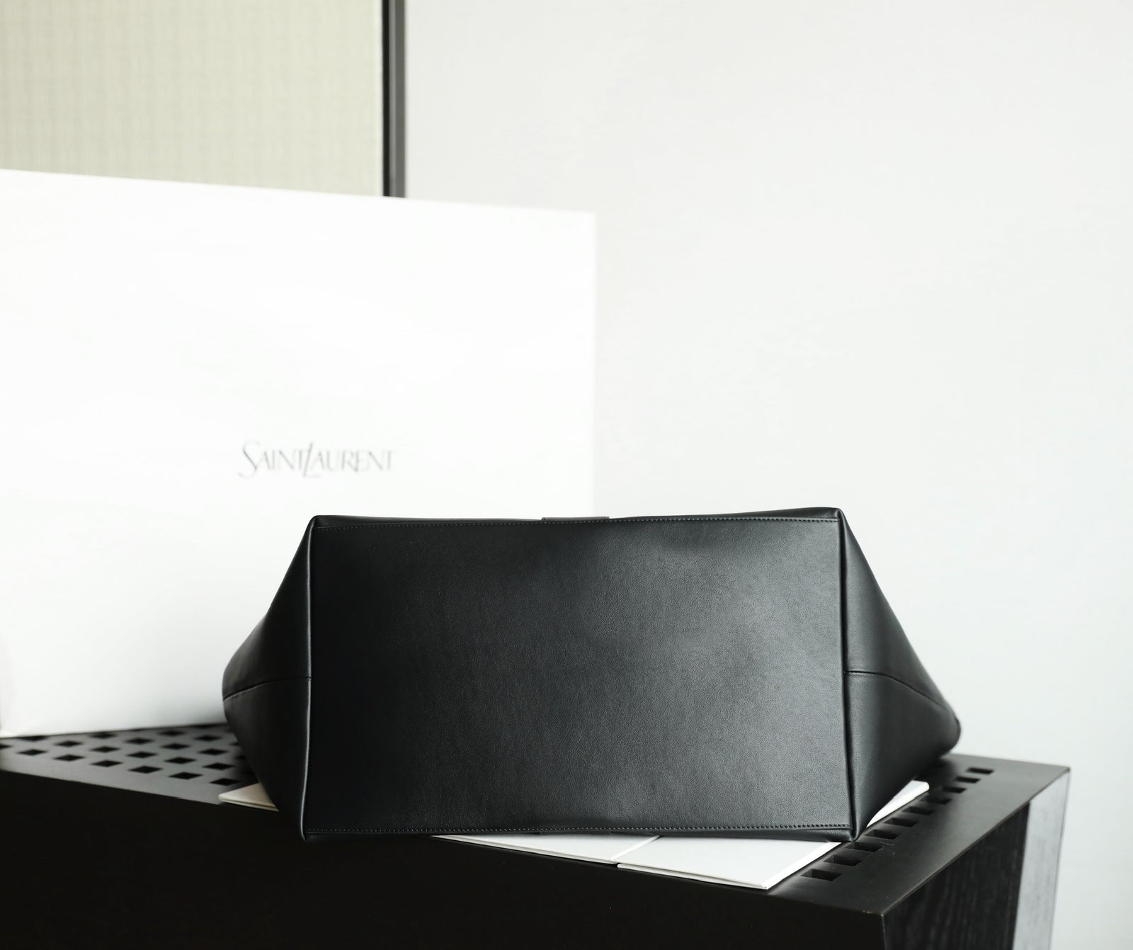 생로랑 Y 토트백