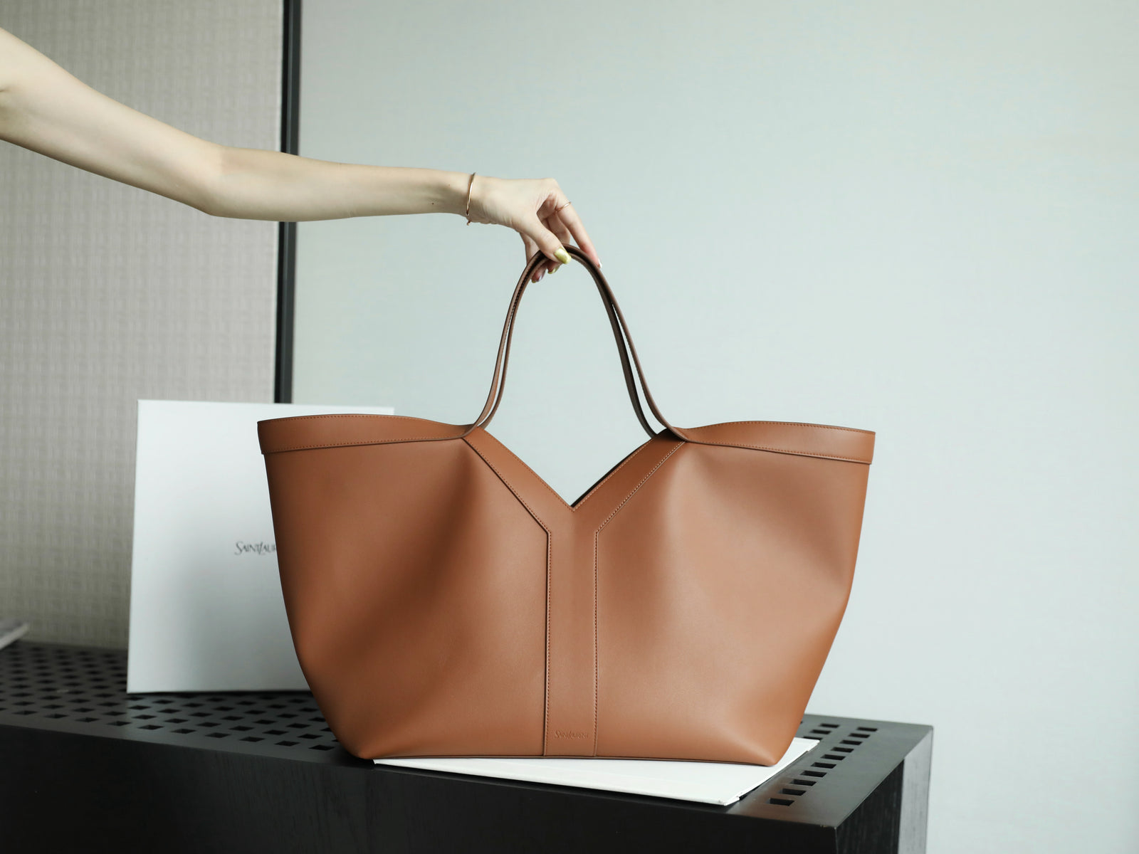 생로랑 Y 토트백