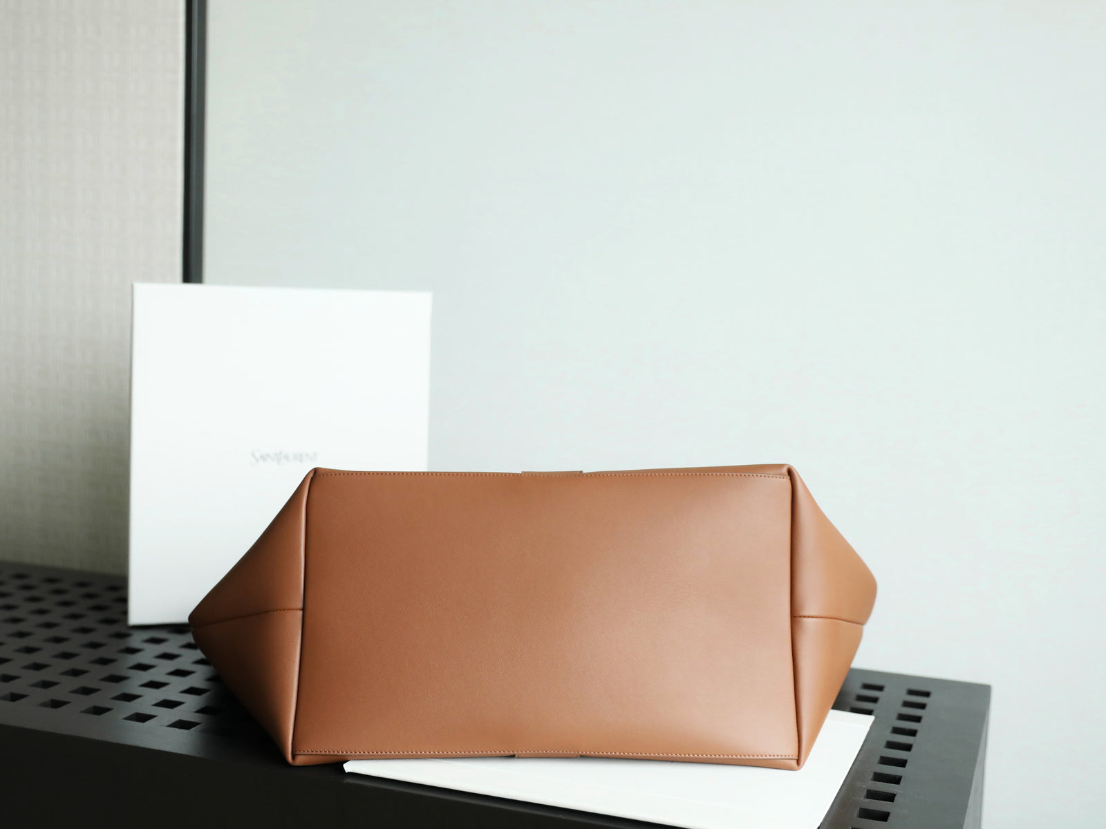 생로랑 Y 토트백