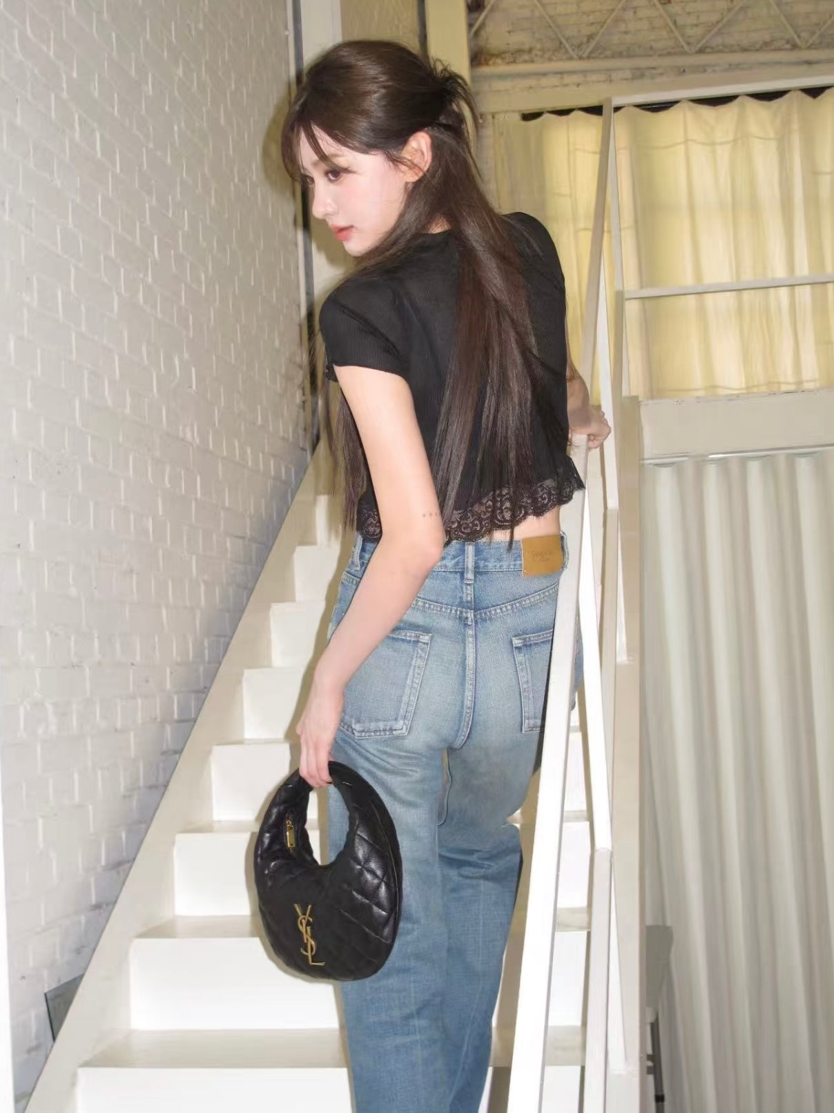 생로랑 이카리노 호보백