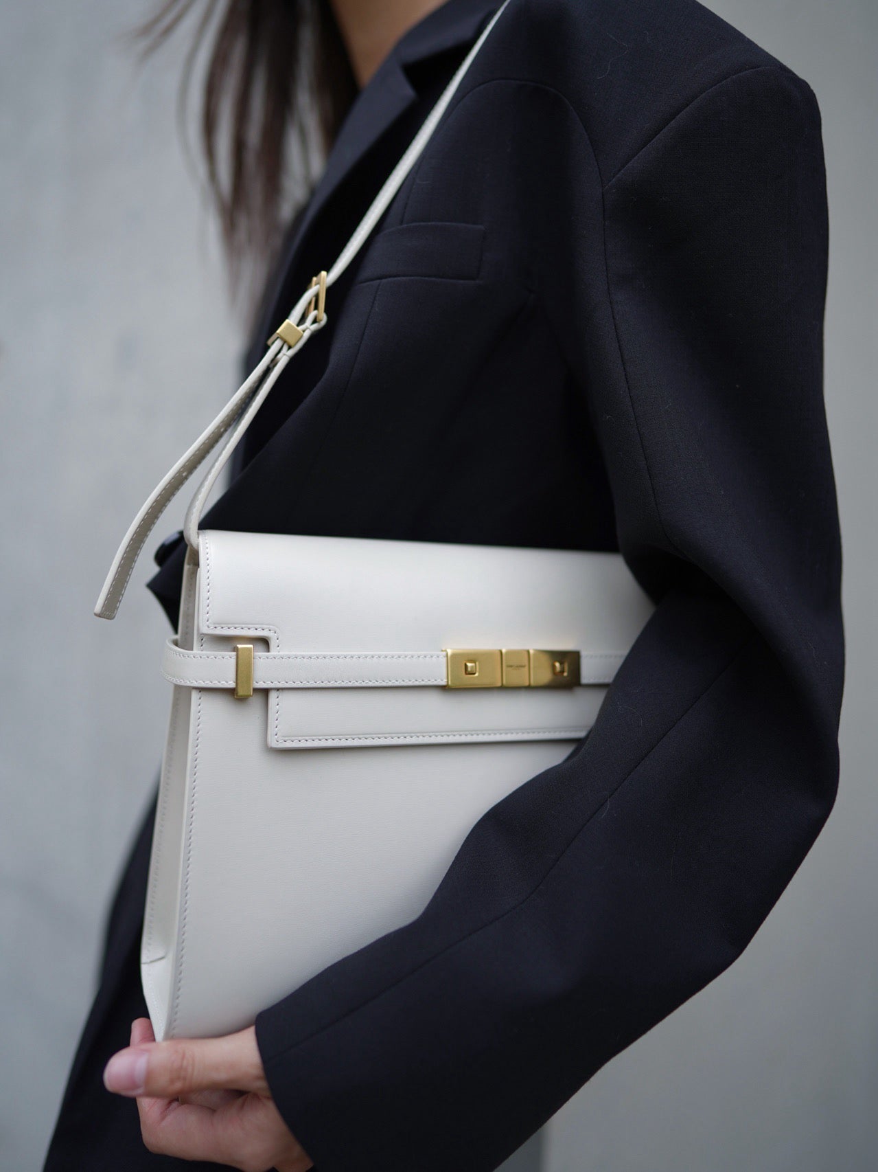 생로랑 맨하탄 숄더백 미디움