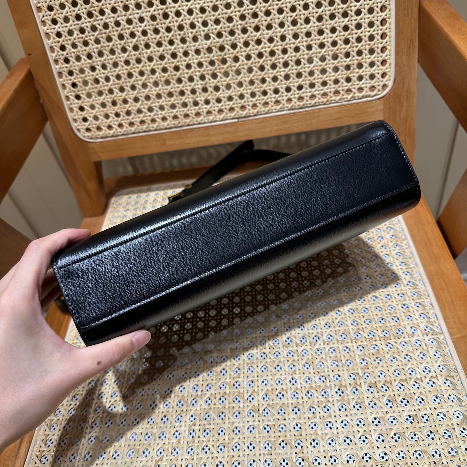 생로랑 맨하탄 숄더백 미디움