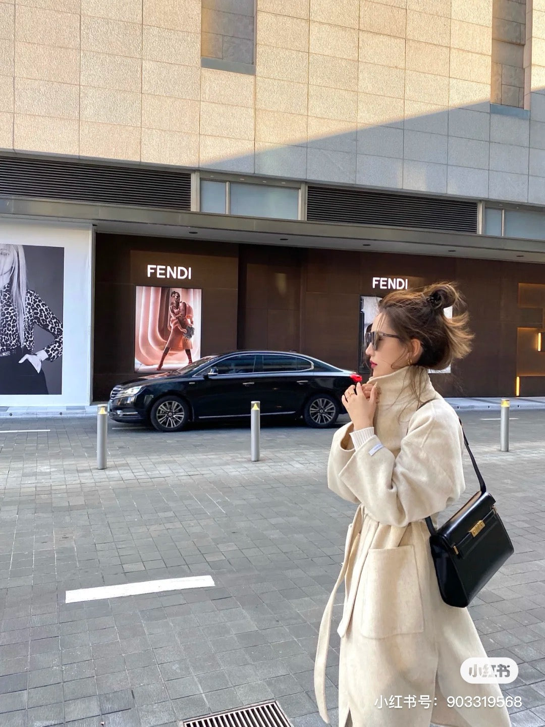 생로랑 맨하탄 숄더백 미디움