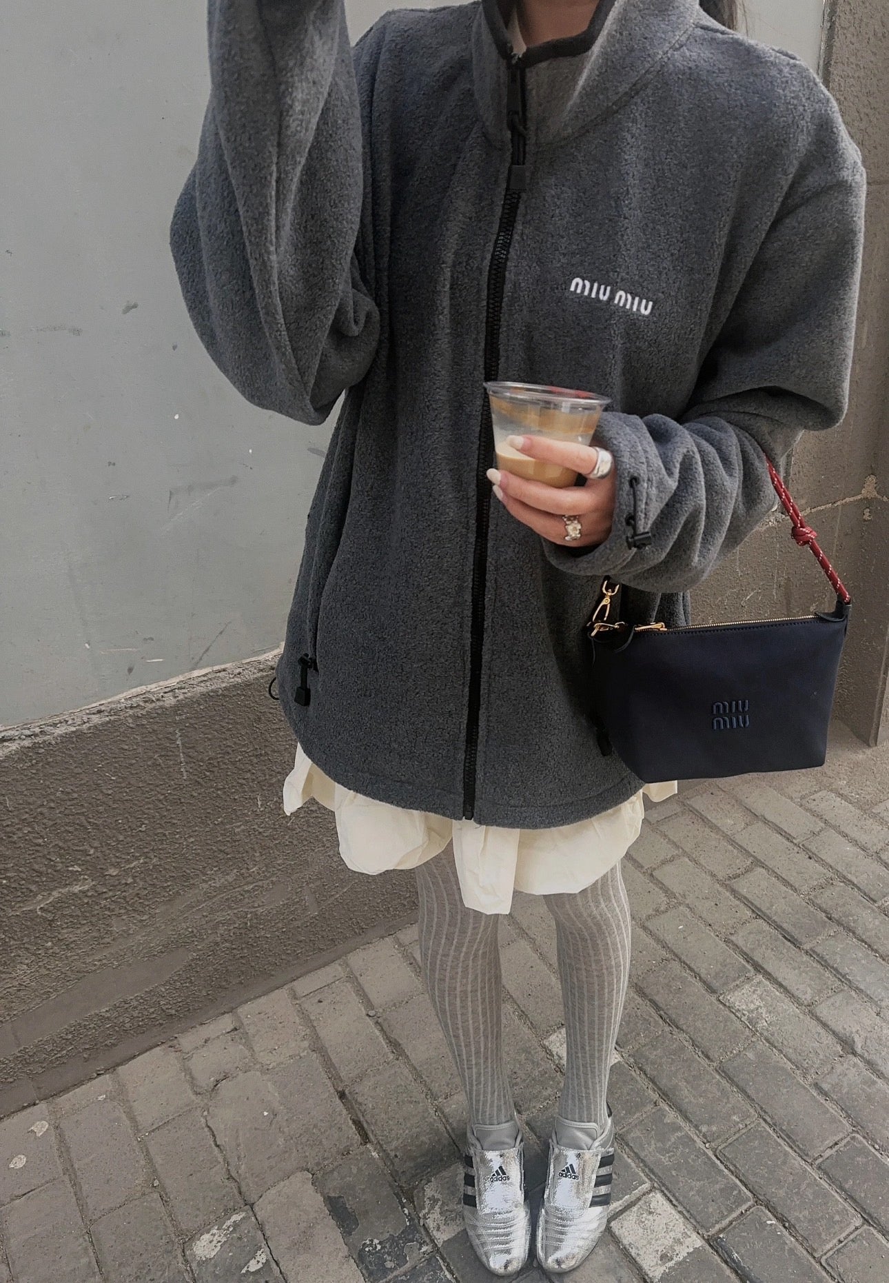 미우미우 개버딘 파우치