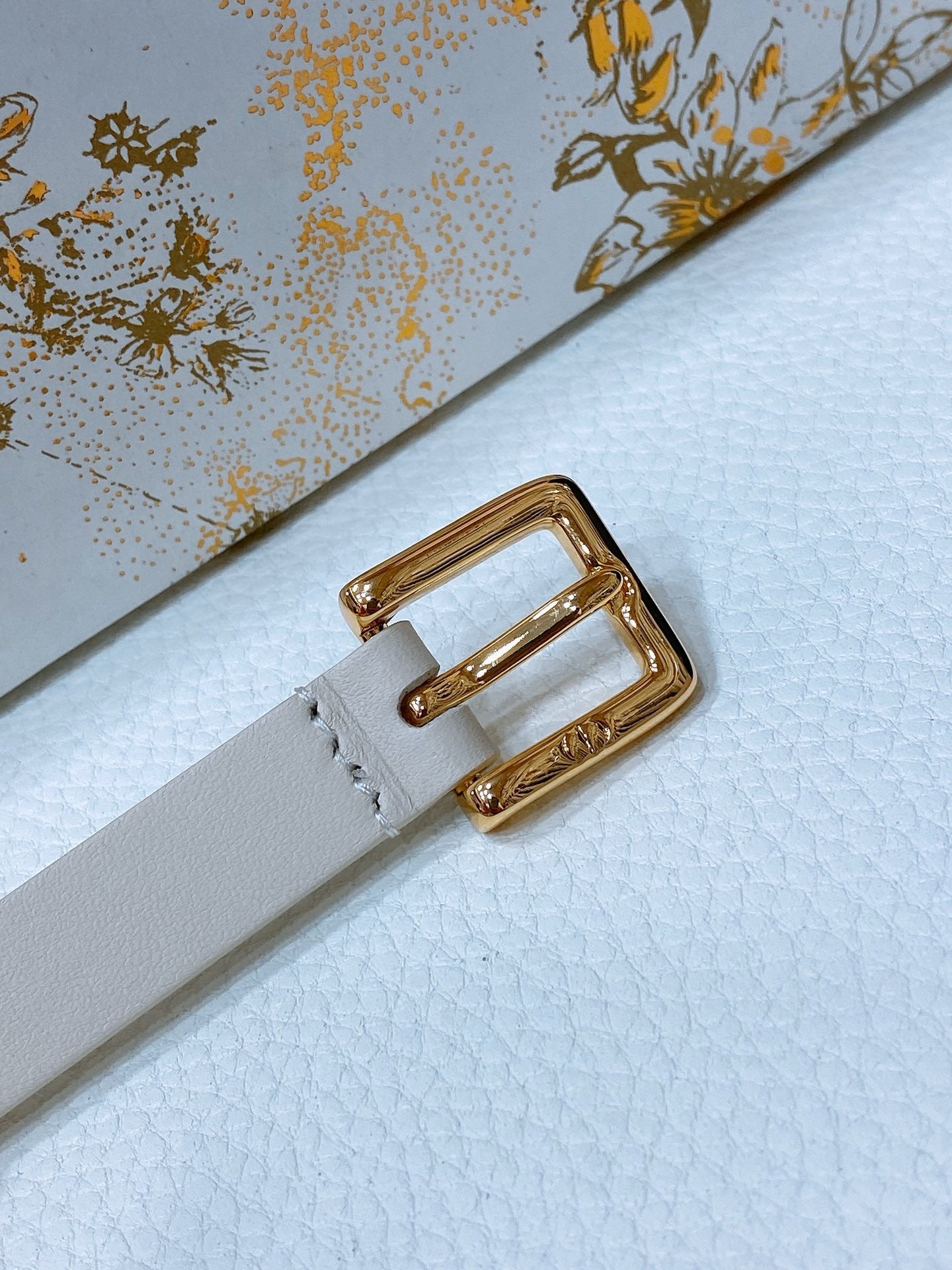 디올 벨트