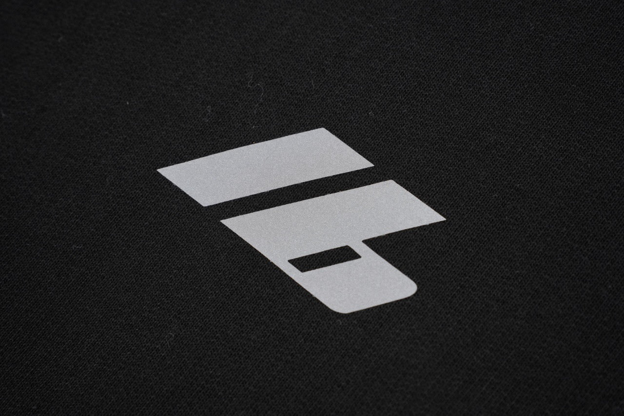 발렌시아가 로고 프린티드 맨투맨