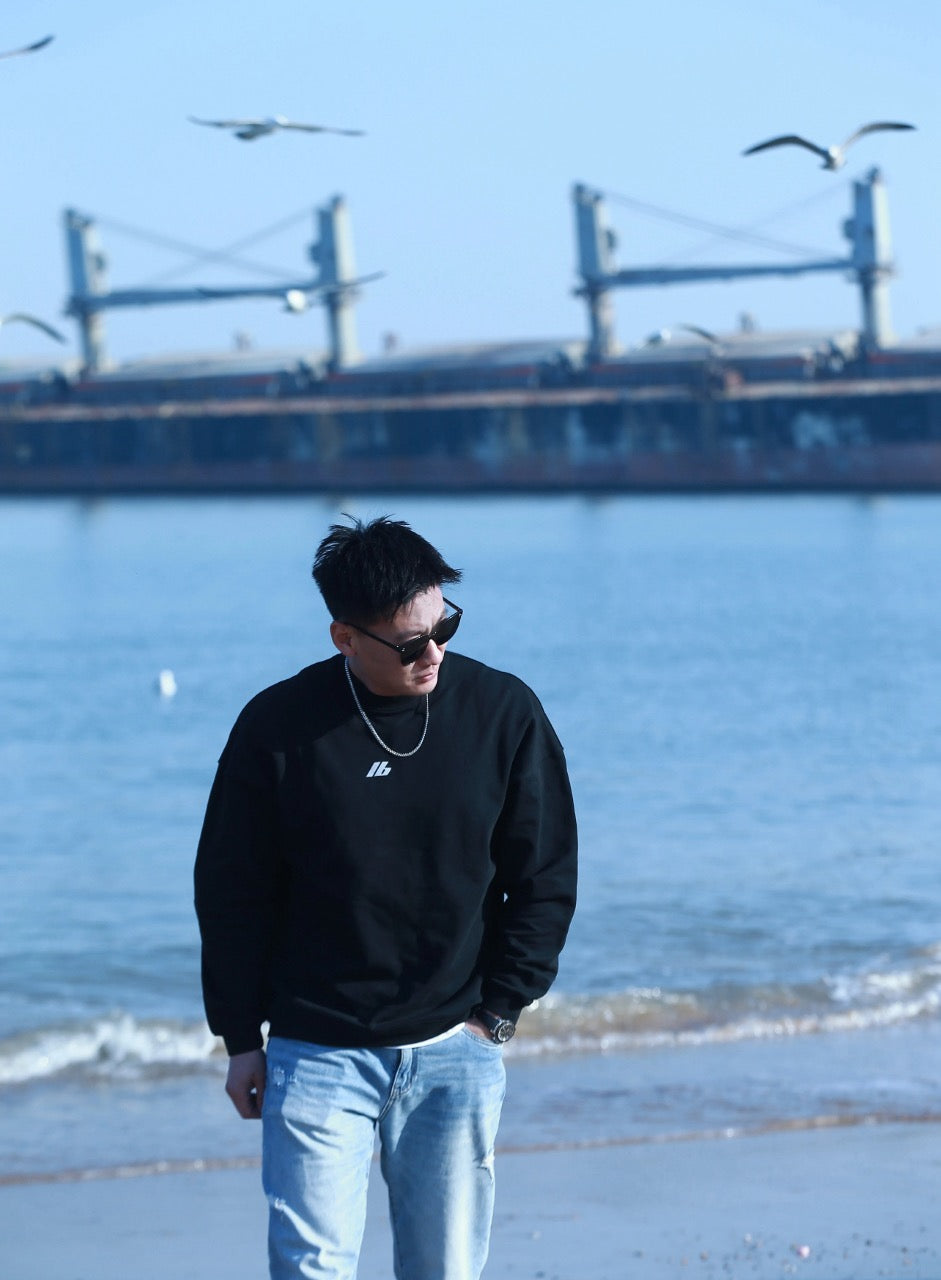 발렌시아가 로고 프린티드 맨투맨