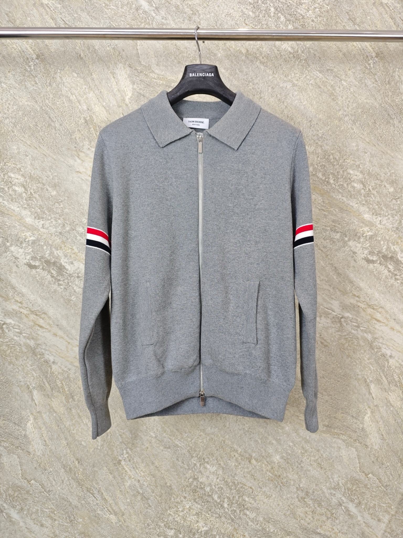 톰브라운 코튼 밀라노 스티치 암밴드 봄버 재킷