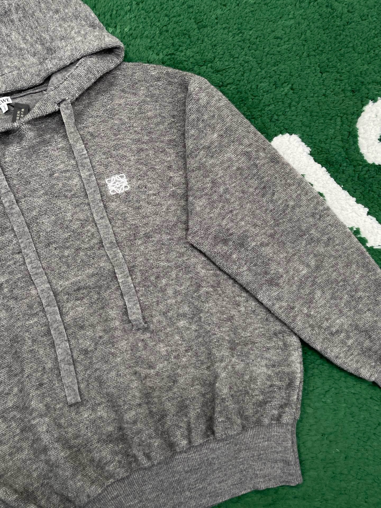 로에베 울 후드 티셔츠