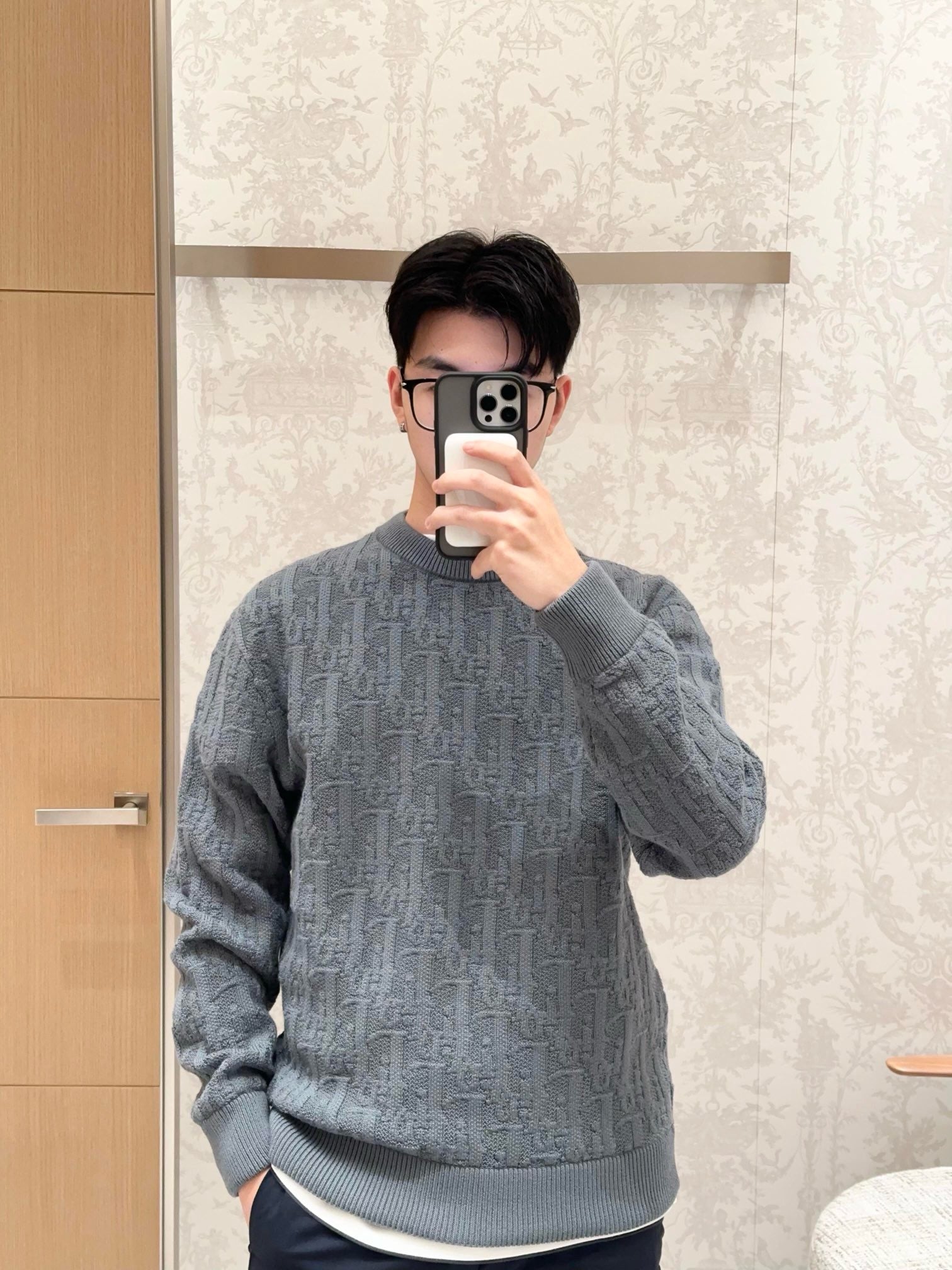 디올 오블리크 스웨터