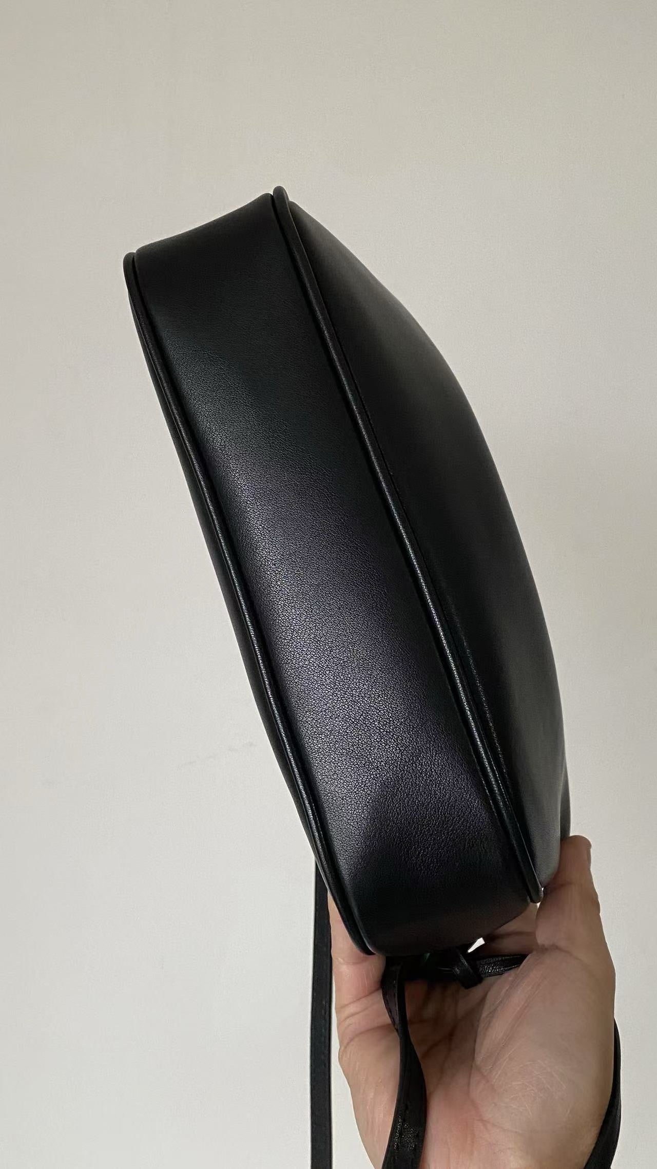 발렌시아가 로데오 슬링 포셰트백