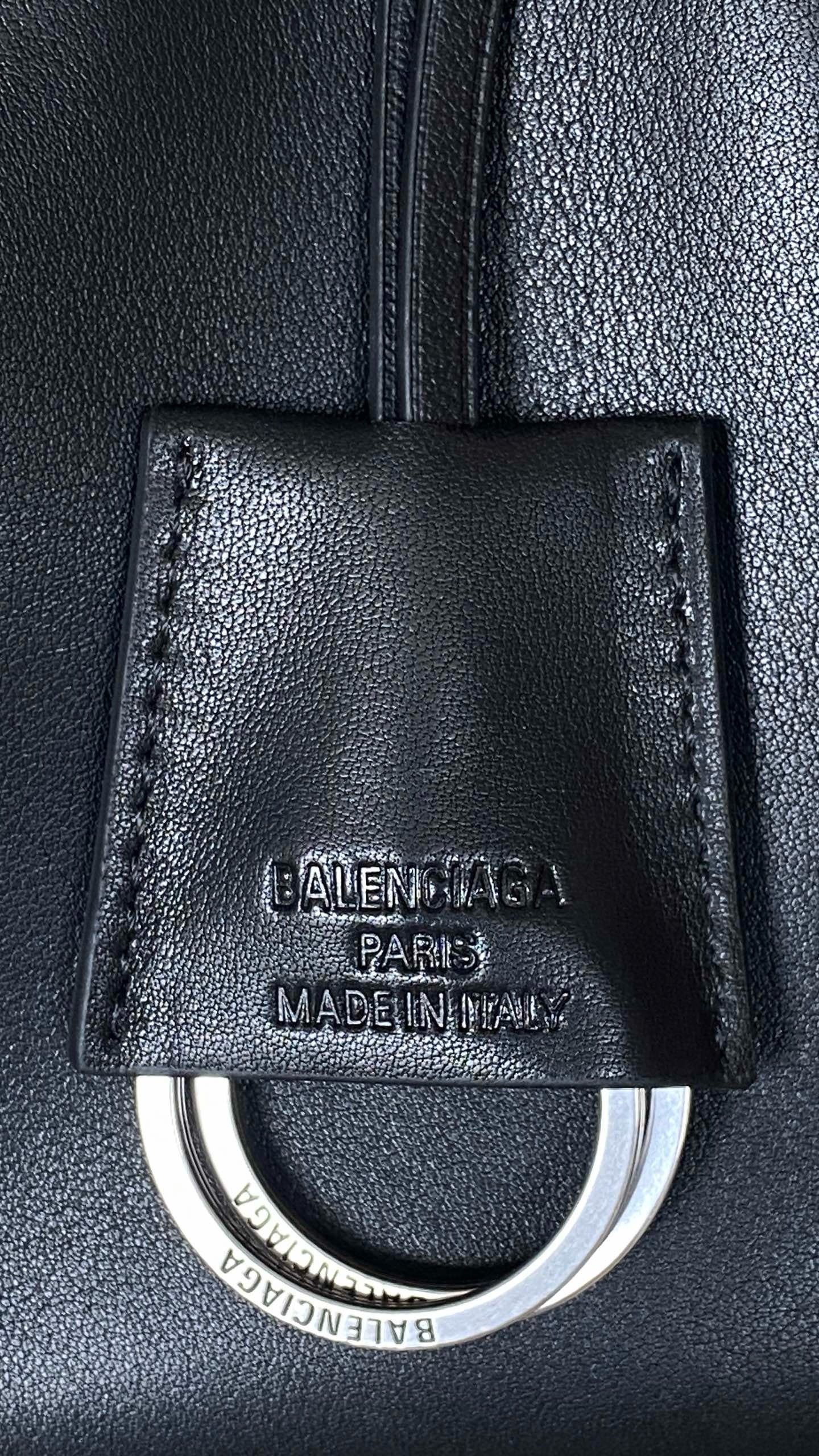 발렌시아가 로데오 슬링 포셰트백