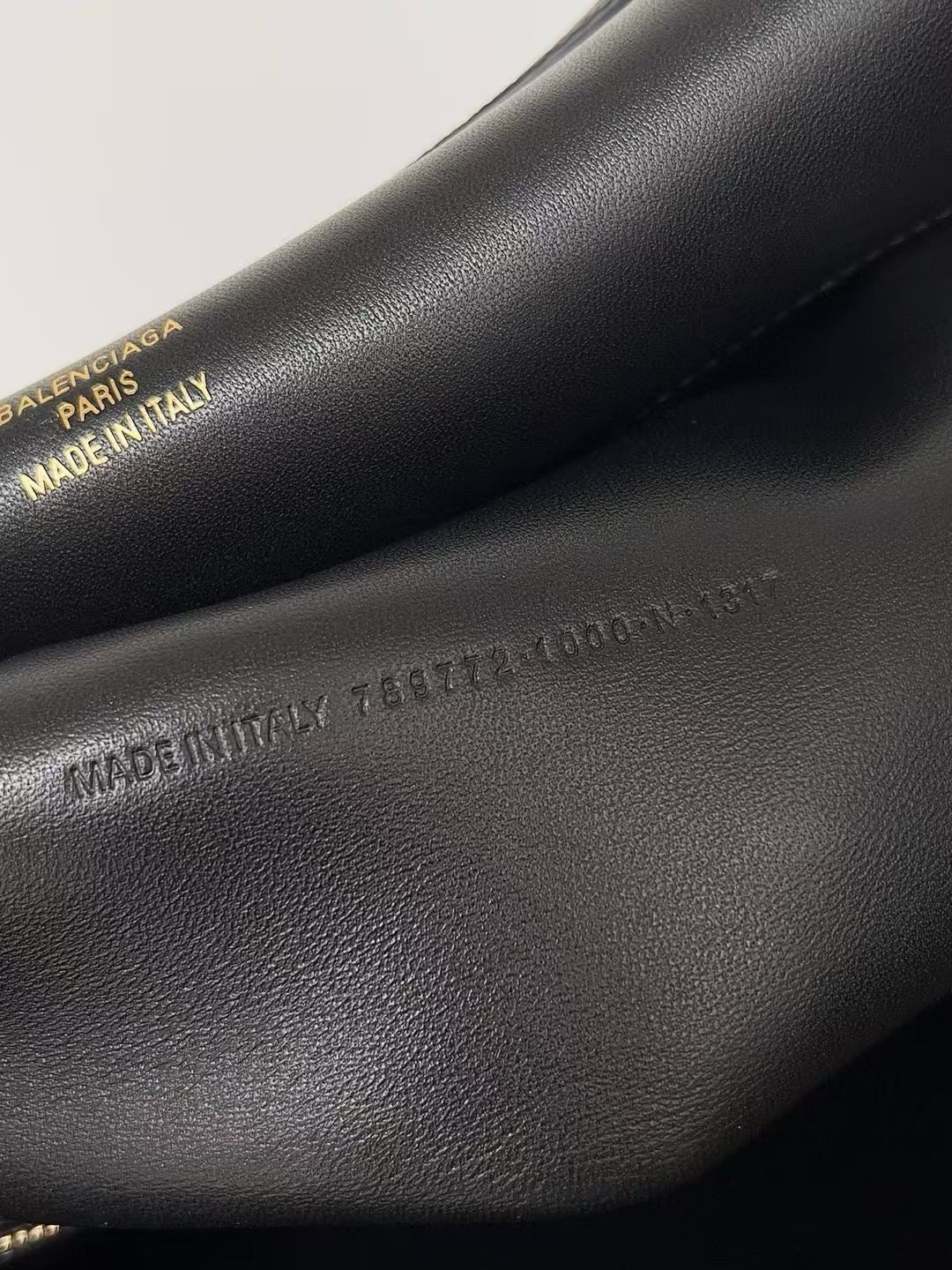 발렌시아가 로데오 핸드백 미디움