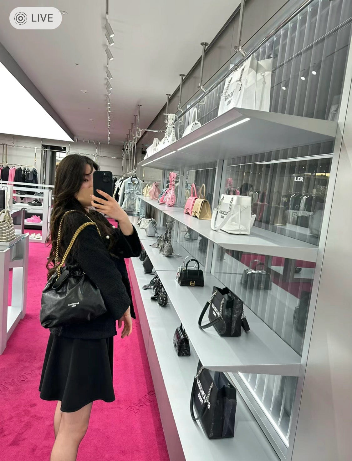 발렌시아가 크러쉬 토트백 미디움