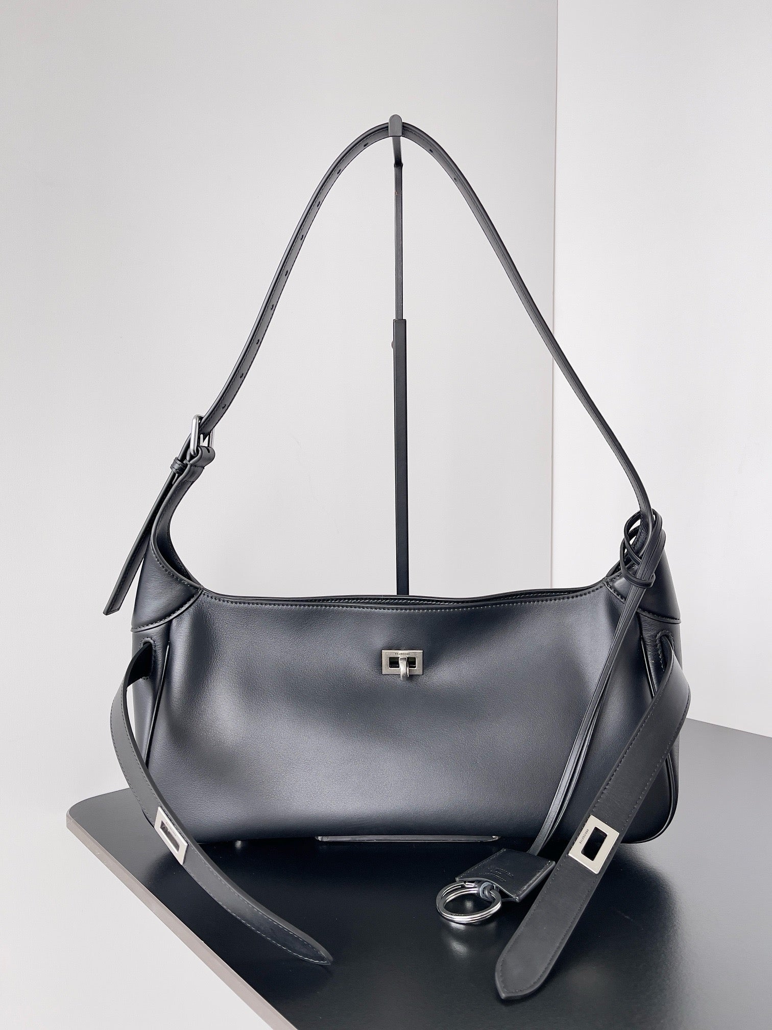 발렌시아가 벨 에어 숄더백 스몰