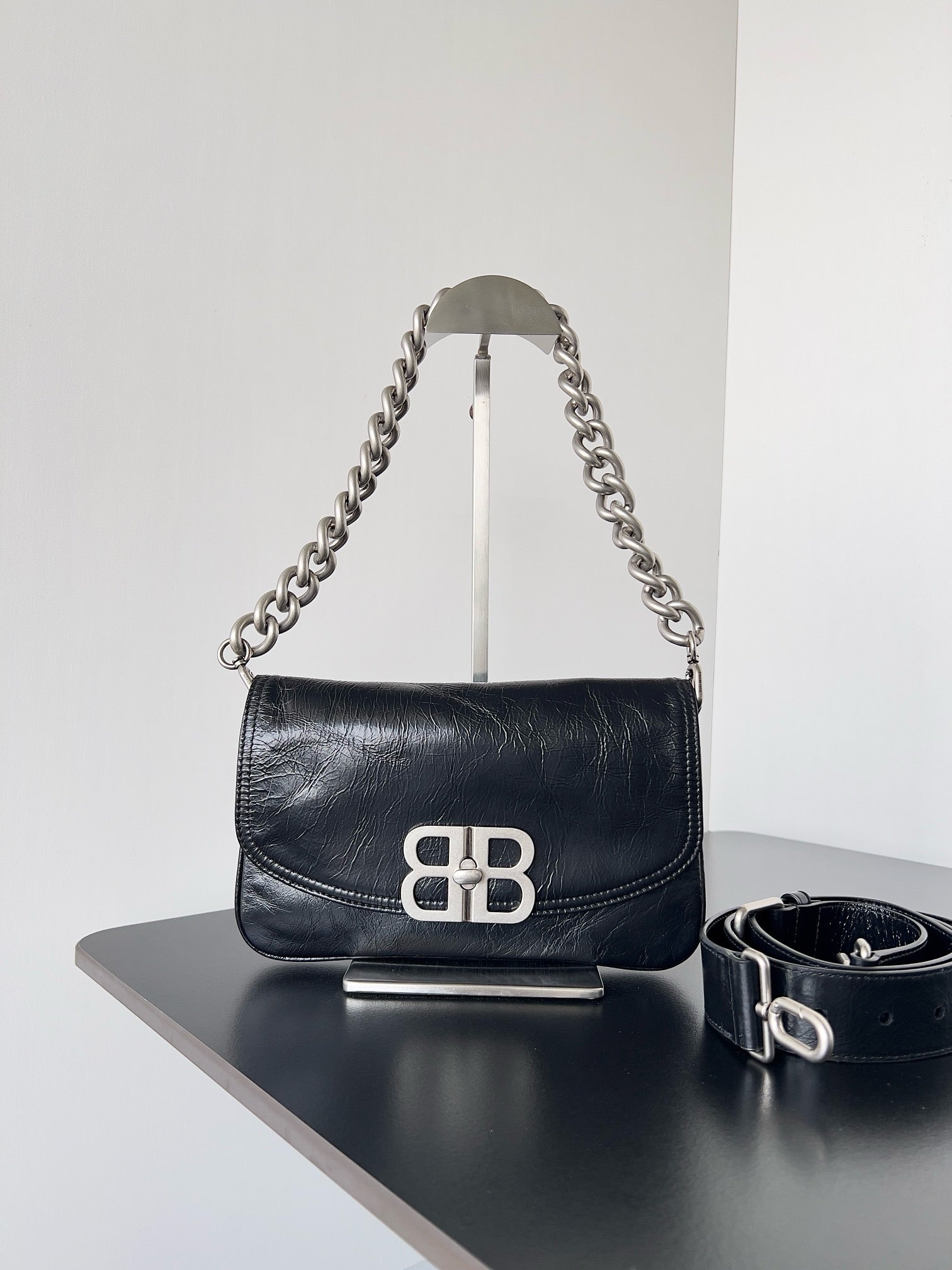 발렌시아가 BB 소프트 숄더백 스몰