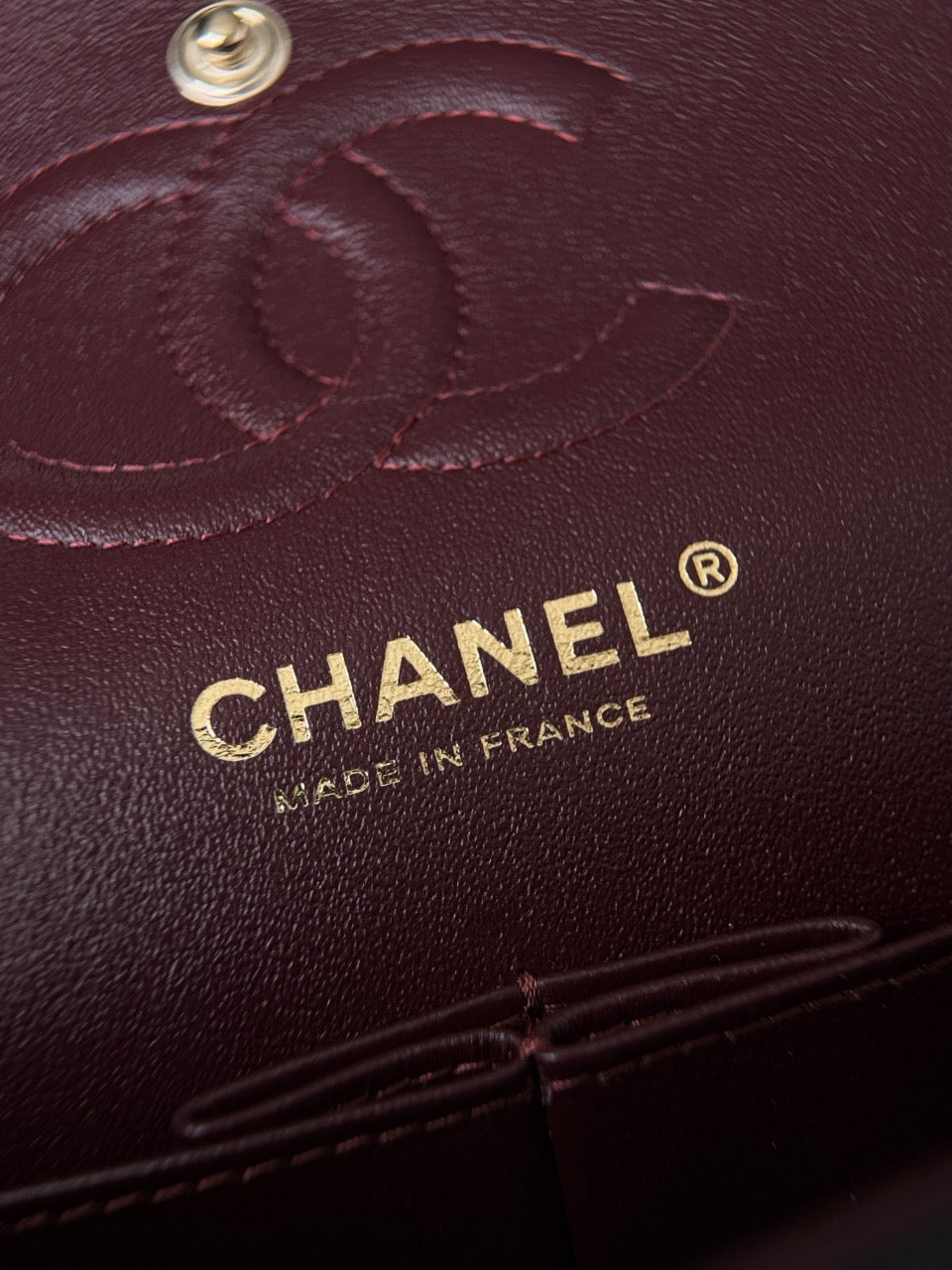 샤넬 클래식 플랩백 스몰 캐비어