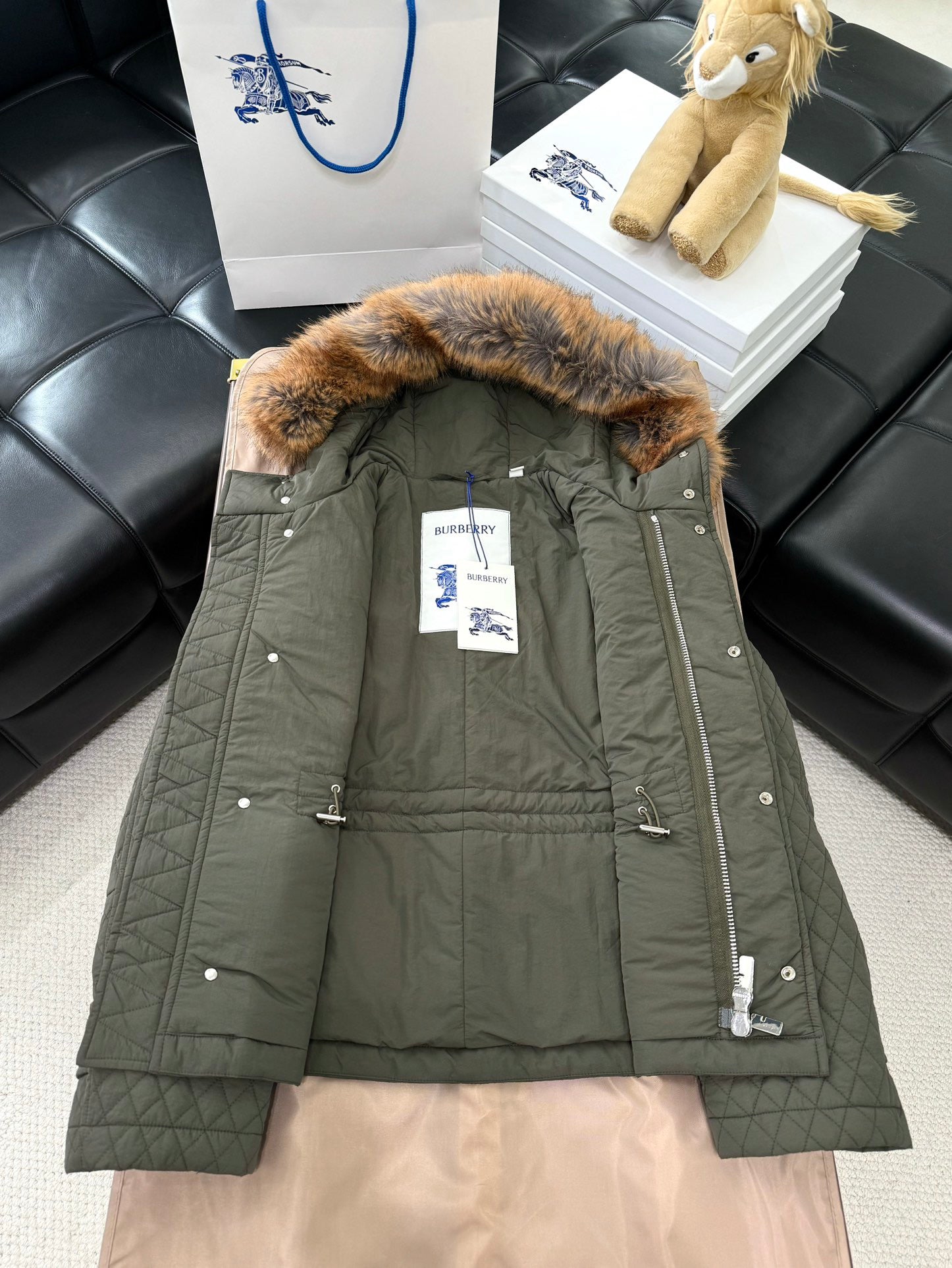 버버리 퀼팅 코튼 블렌드 자켓