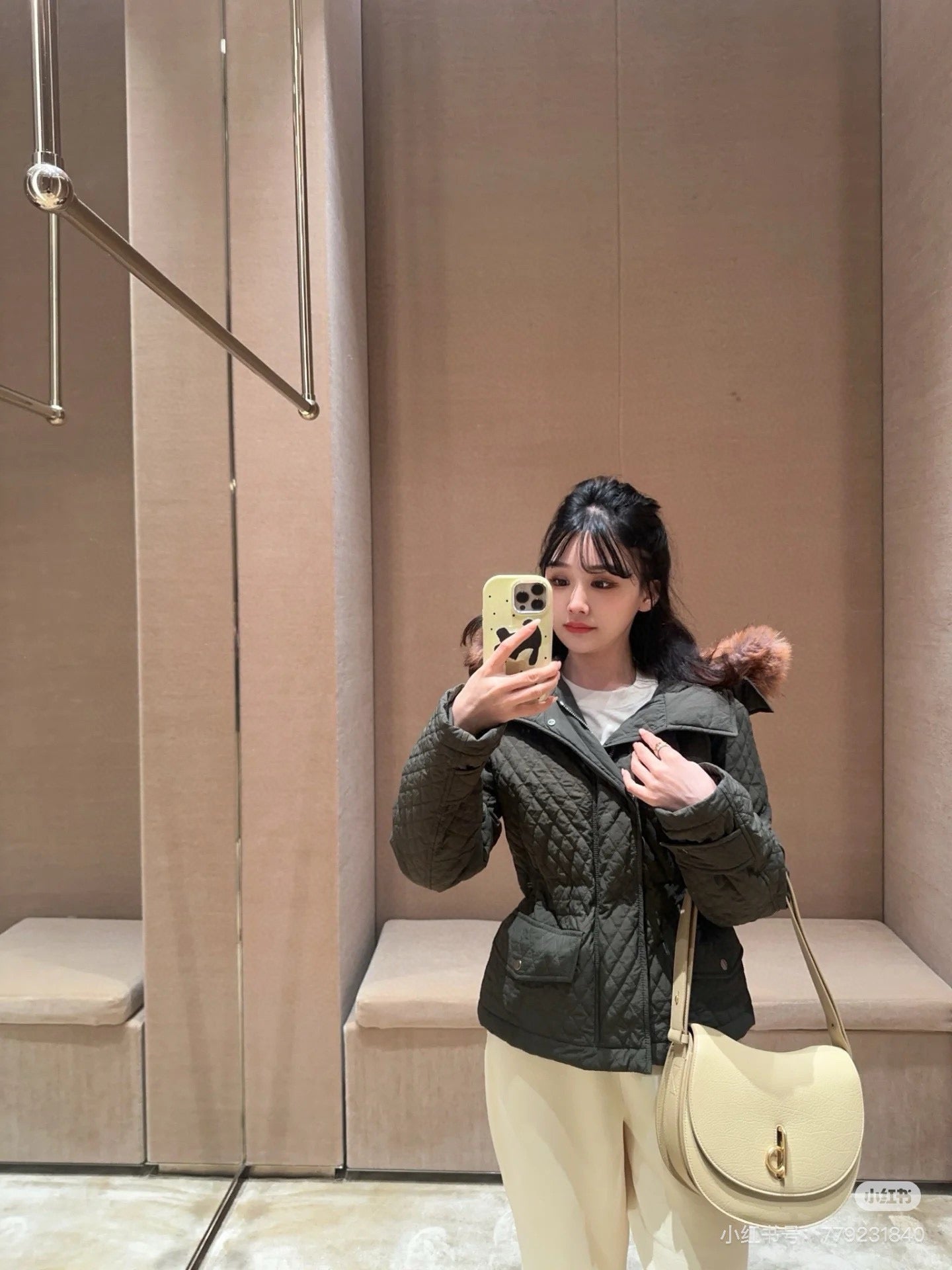 버버리 퀼팅 코튼 블렌드 자켓