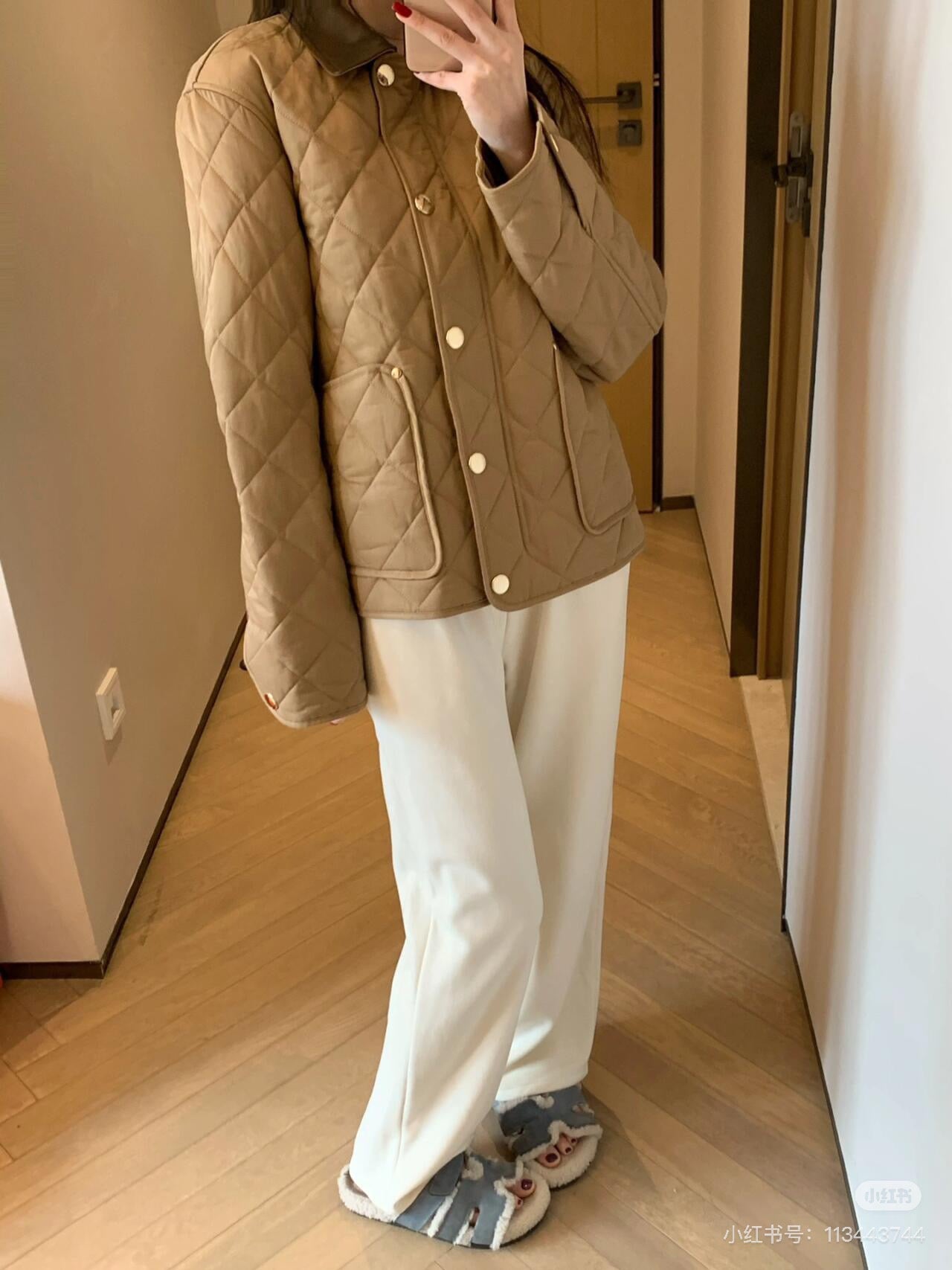 버버리 패디드 퀼팅 레더 카라 자켓