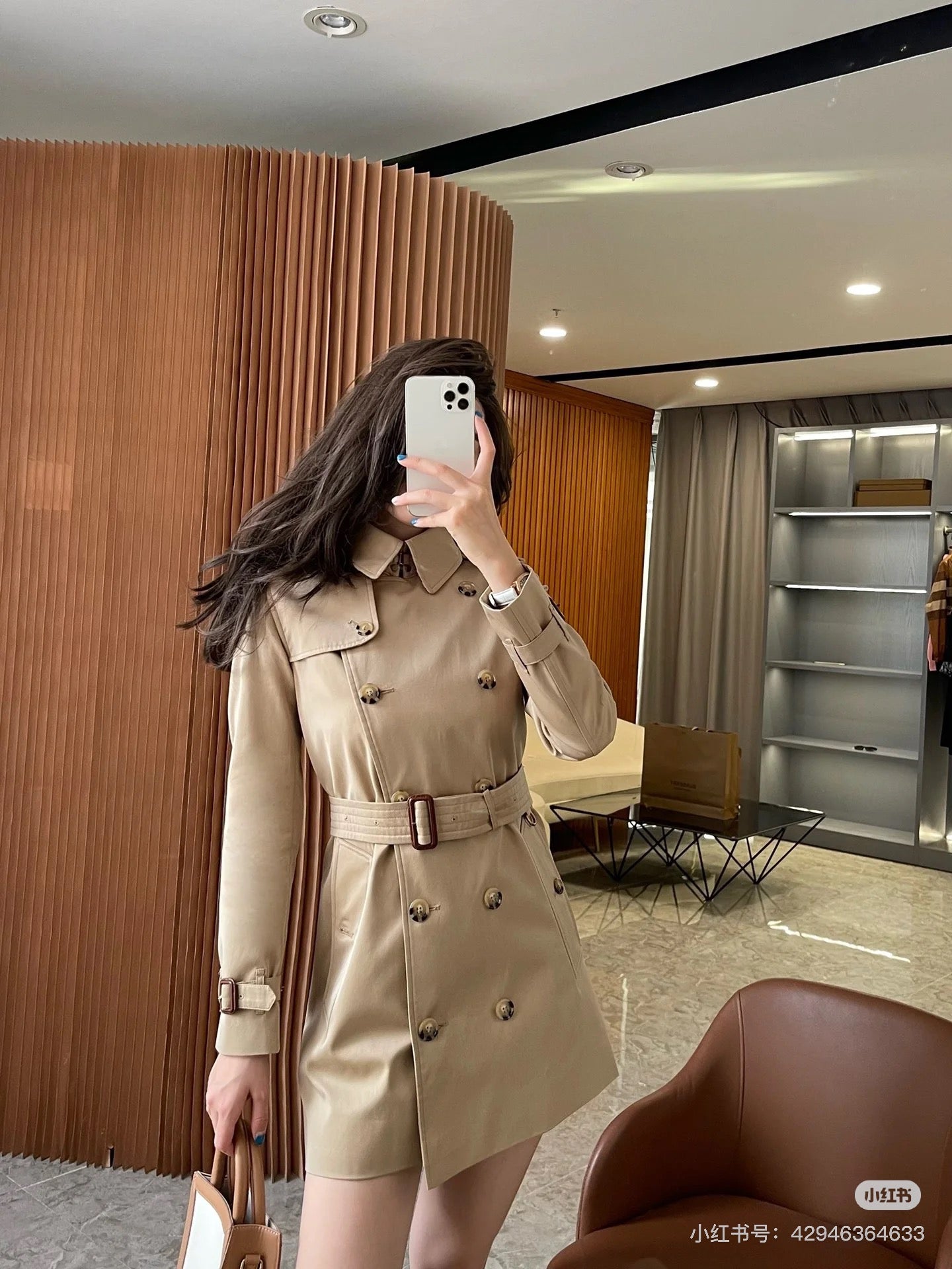 버버리 쇼트 켄징턴 헤리티지 트렌치코트
