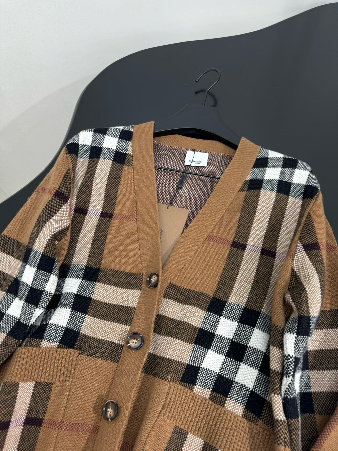 버버리 체크 울 캐시미어 가디건