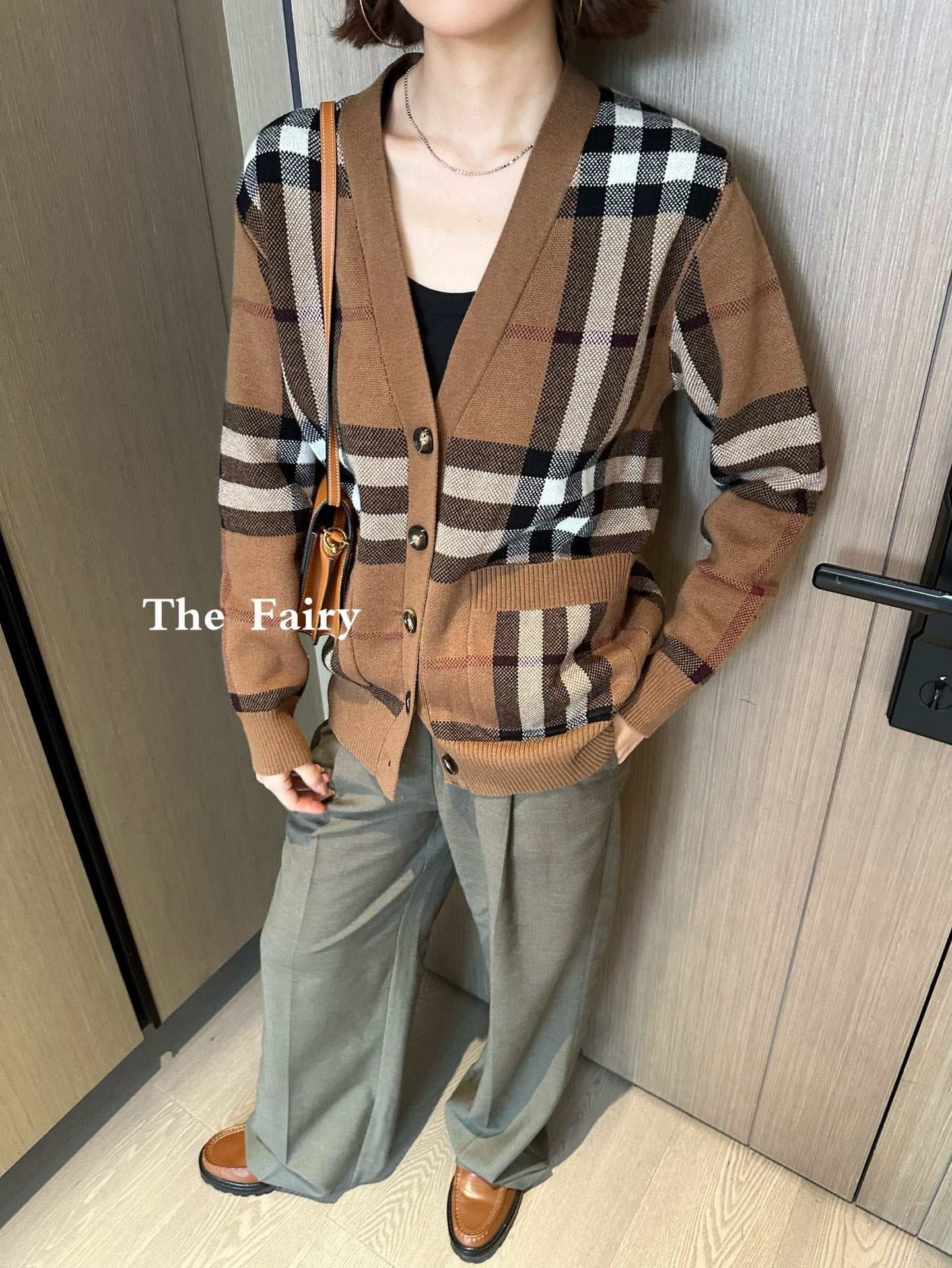 버버리 체크 울 캐시미어 가디건