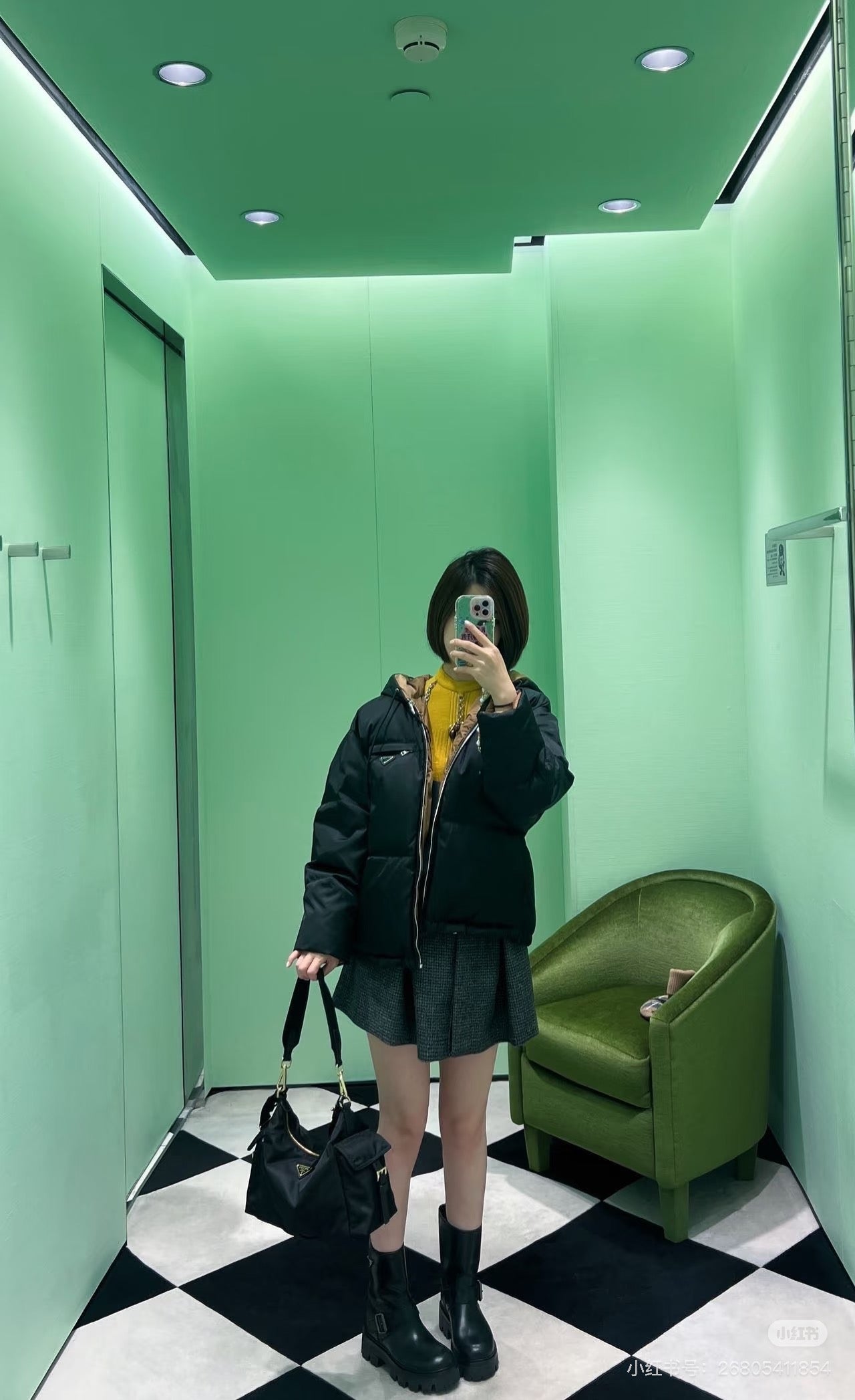 프라다 리나일론 다운 자켓