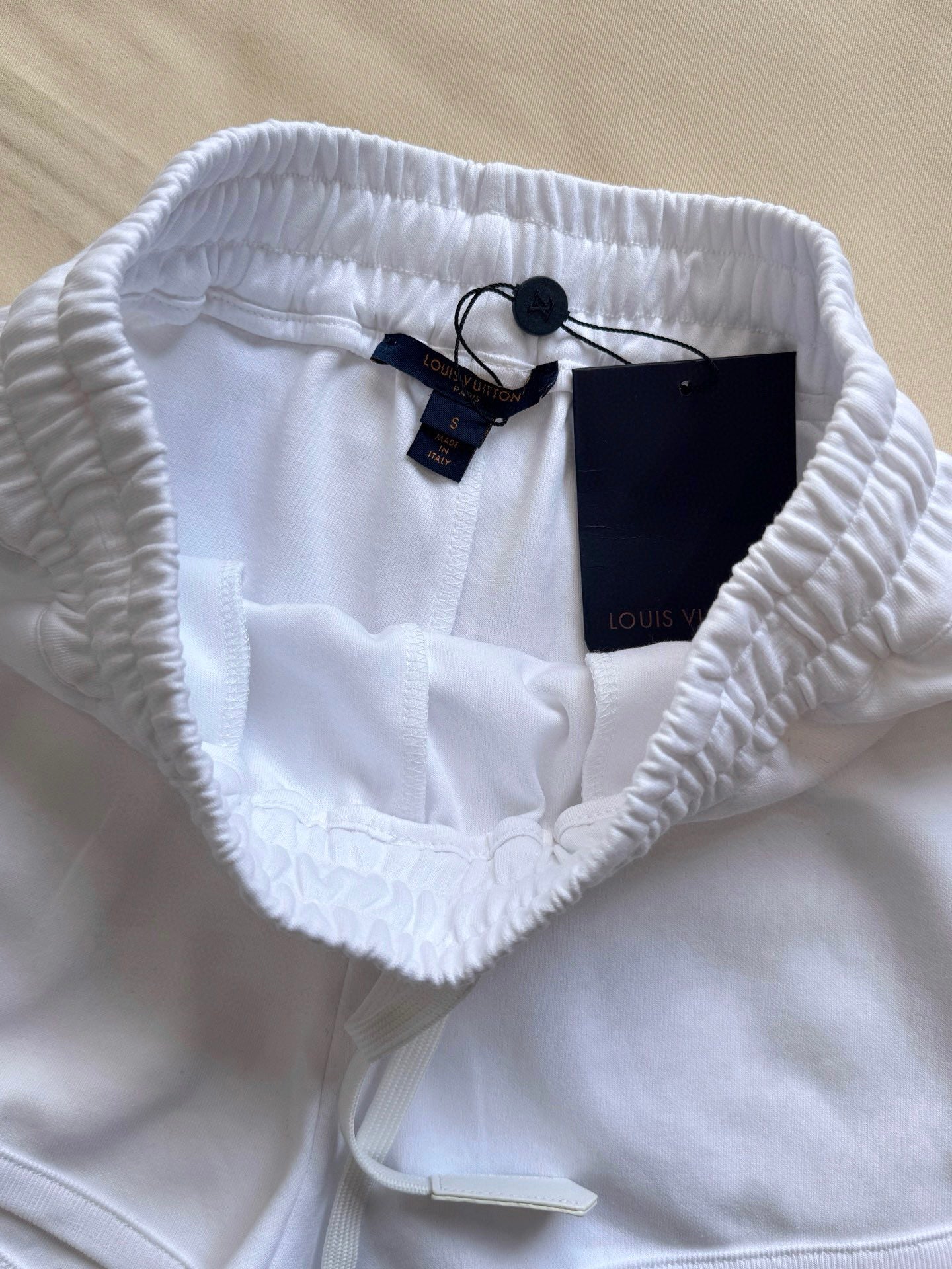 루이비통 가죽 트리밍 조깅 셋업