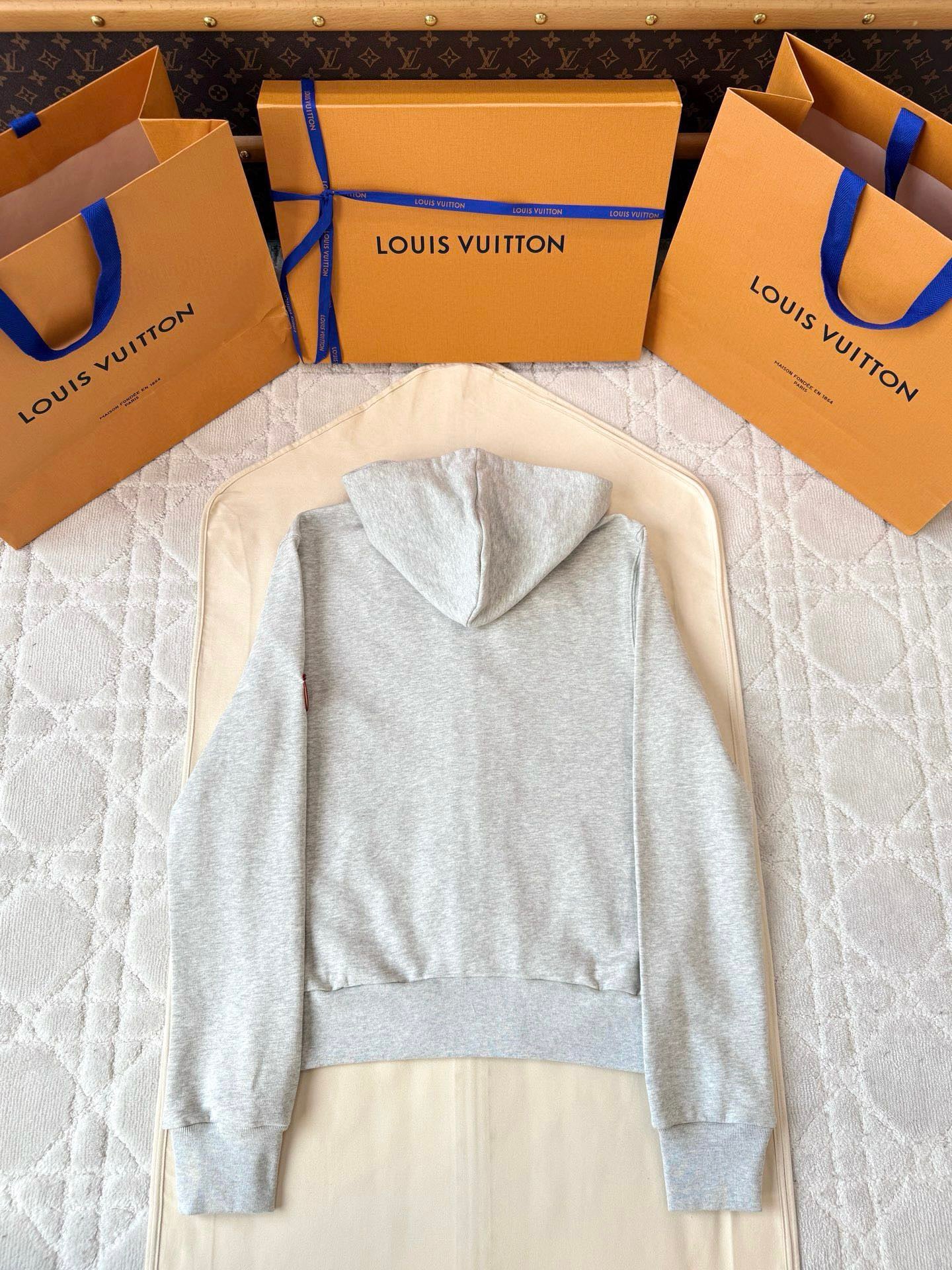 루이비통 가죽 트리밍 조깅 셋업