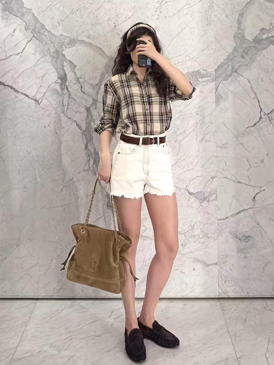 생로랑 코튼 카산드르 라발리에르 셔츠