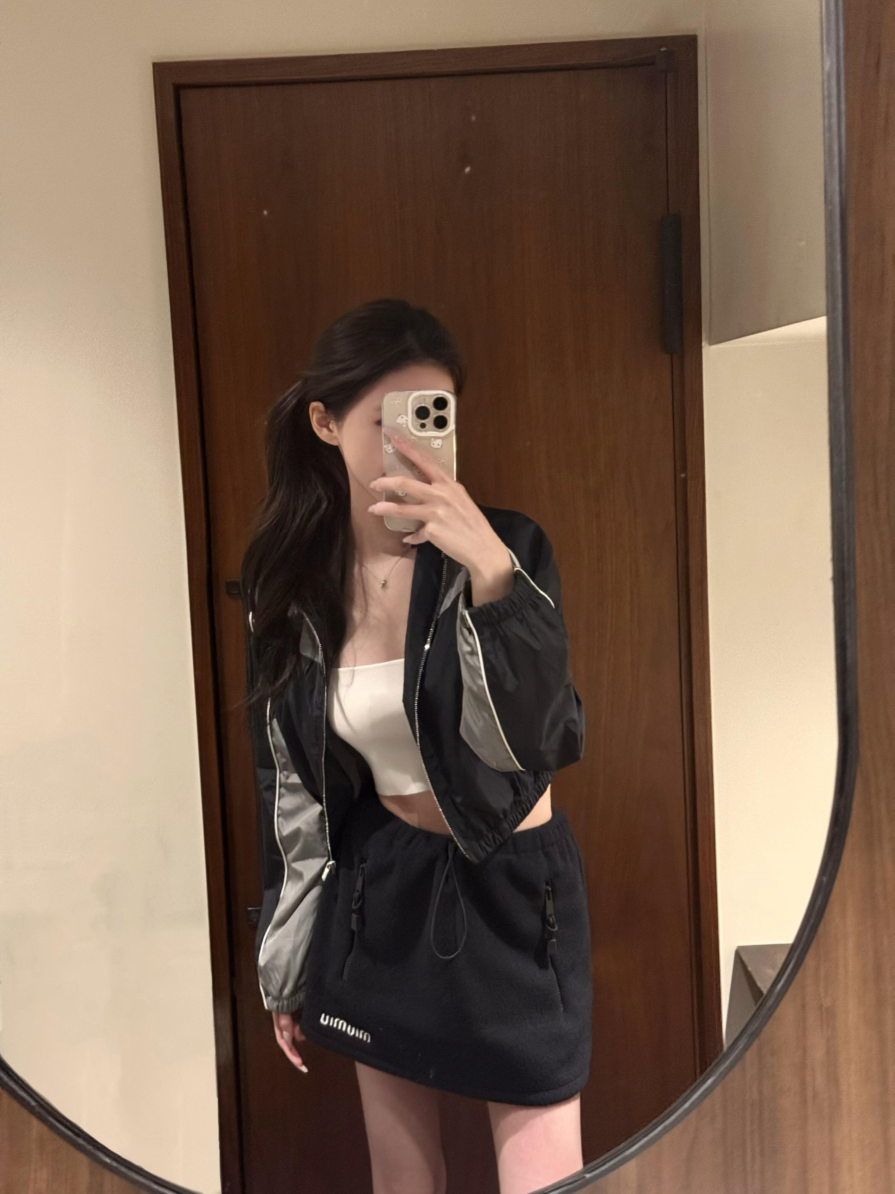 미우미우 플리스 미니스커트