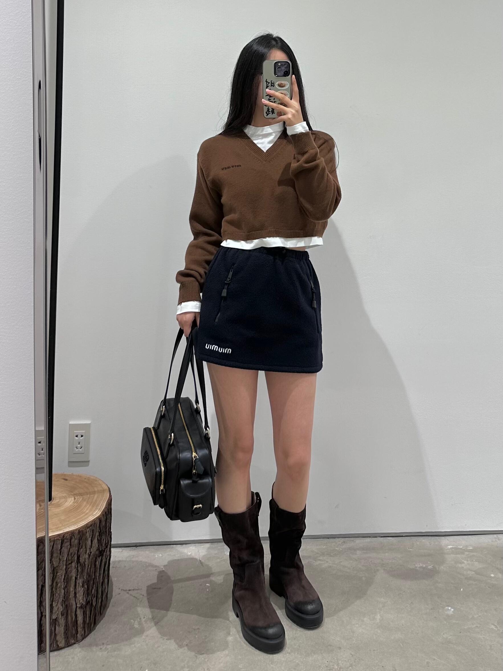 미우미우 플리스 미니스커트