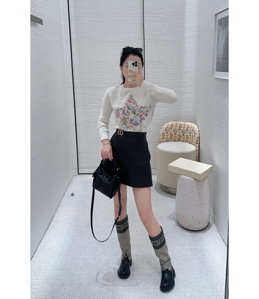 디올 Star 멀티 컬러 모티브 자수 스웨터