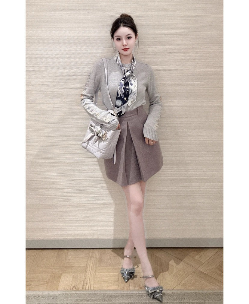 디올 Star 모티브 자수 스웨터