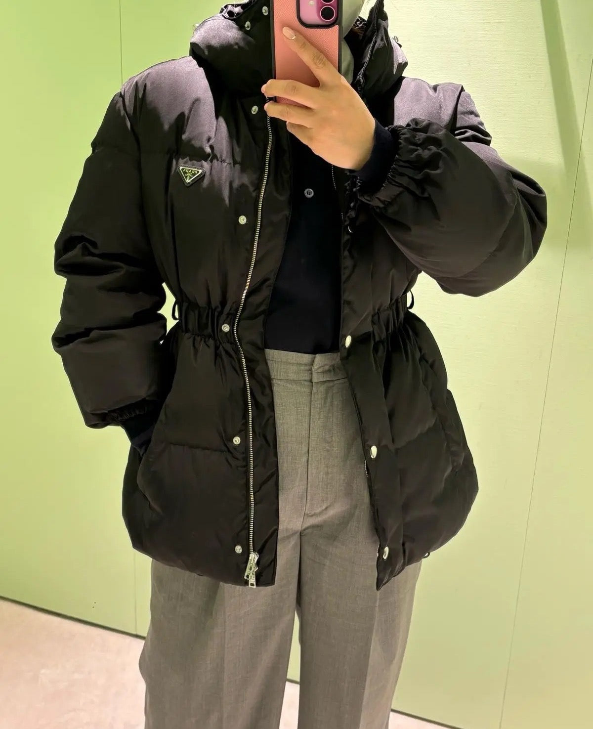 프라다 리나일론 파우치 자켓