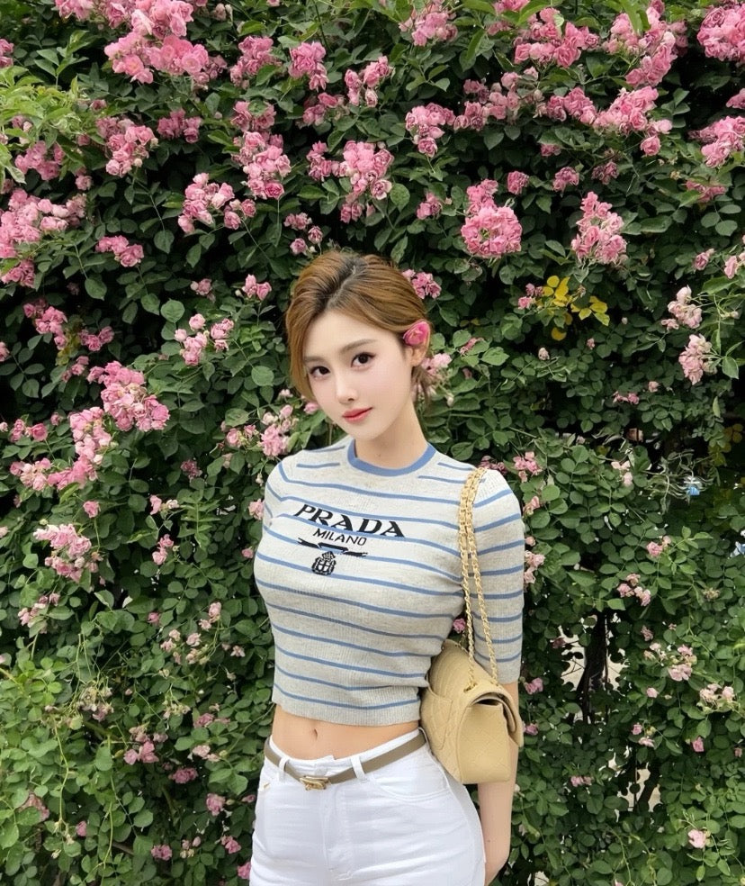 프라다 슈퍼파인 울 크루넥 스웨터