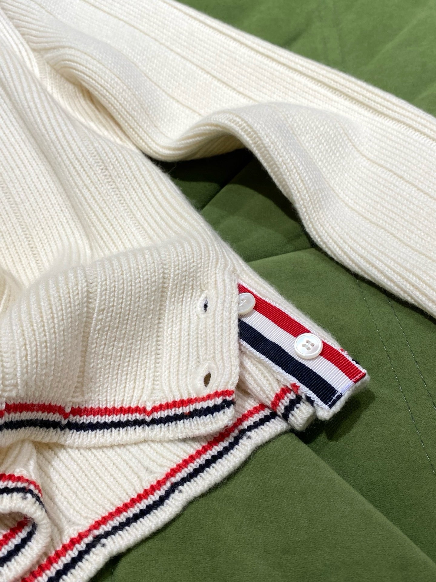 톰브라운 립드 스웨터