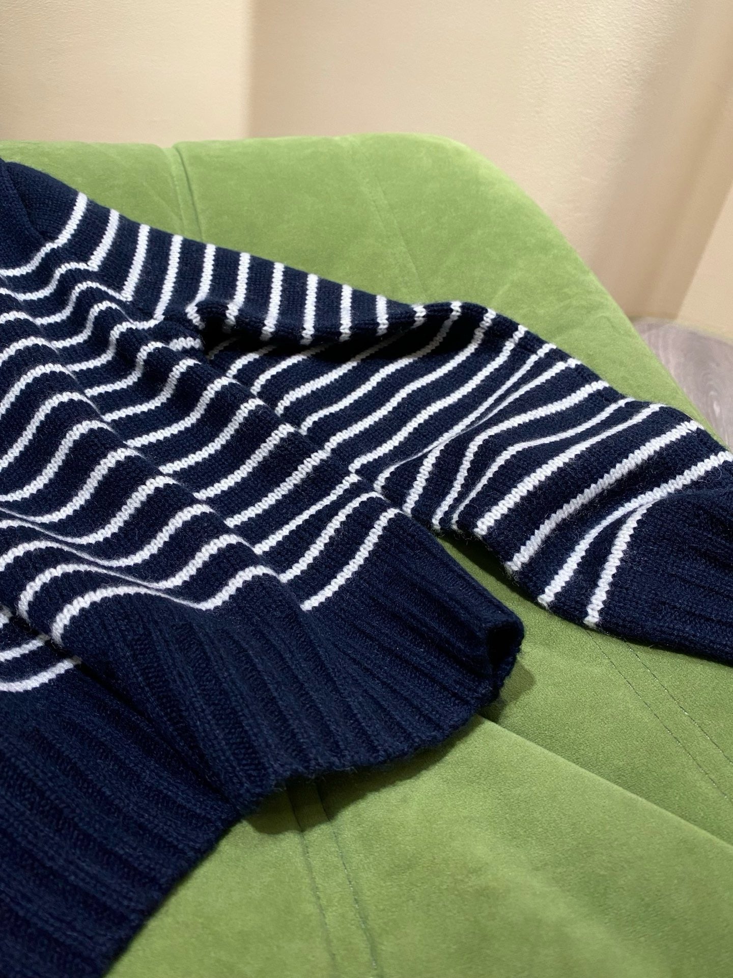 미우미우 캐시미어 스웨터