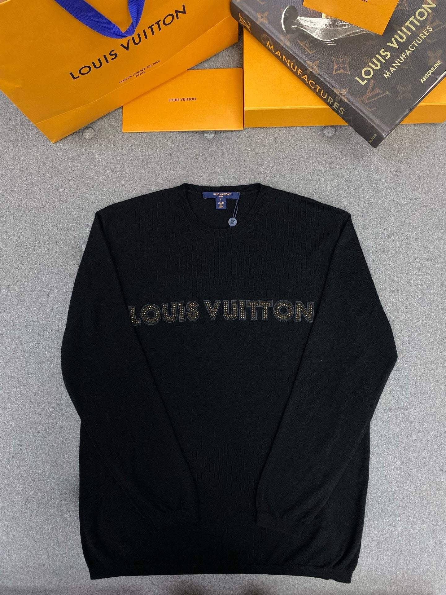 루이비통 풀오버 니트